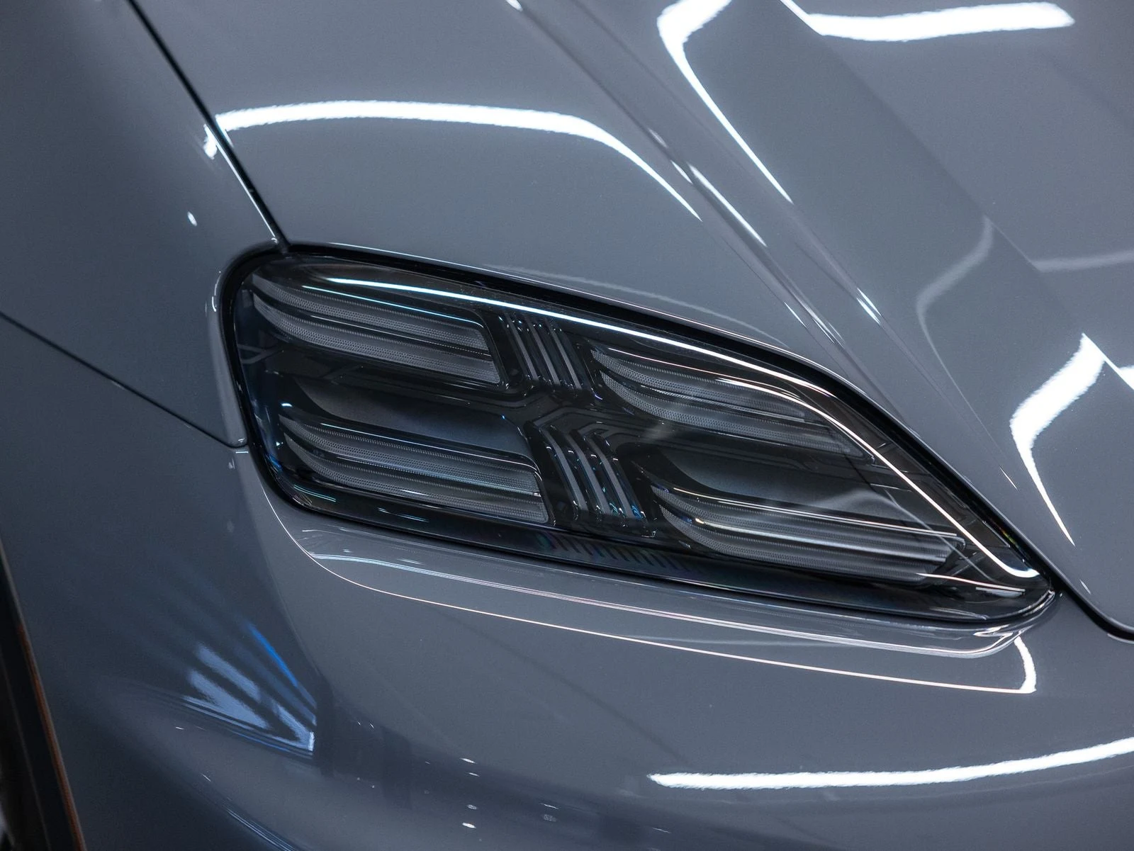 2026 Porsche Macan 4 Electric (XAB), 13/20