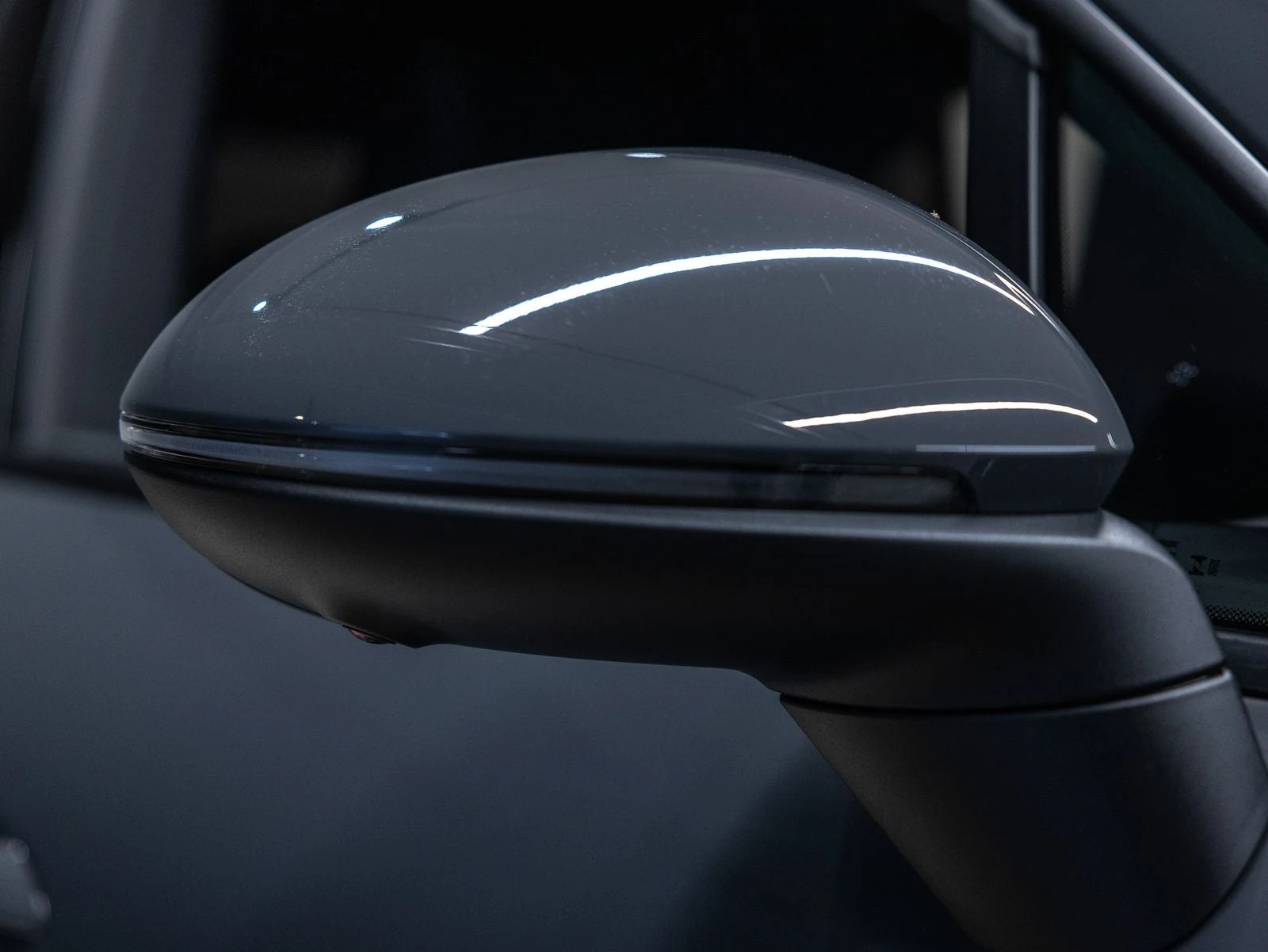 2026 Porsche Macan 4 Electric (XAB), 14/20