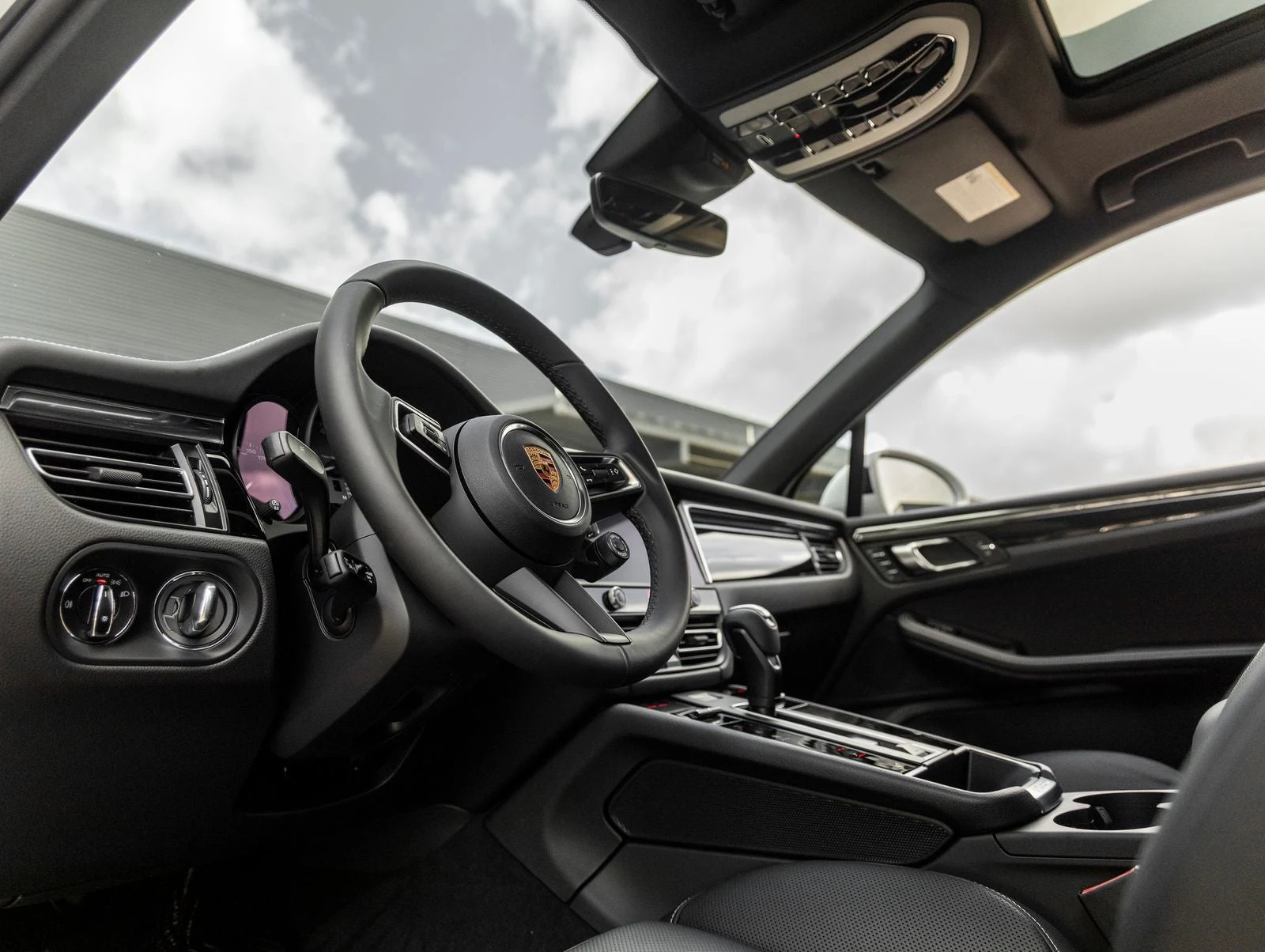 2026 Porsche Macan S (95B), 4/20