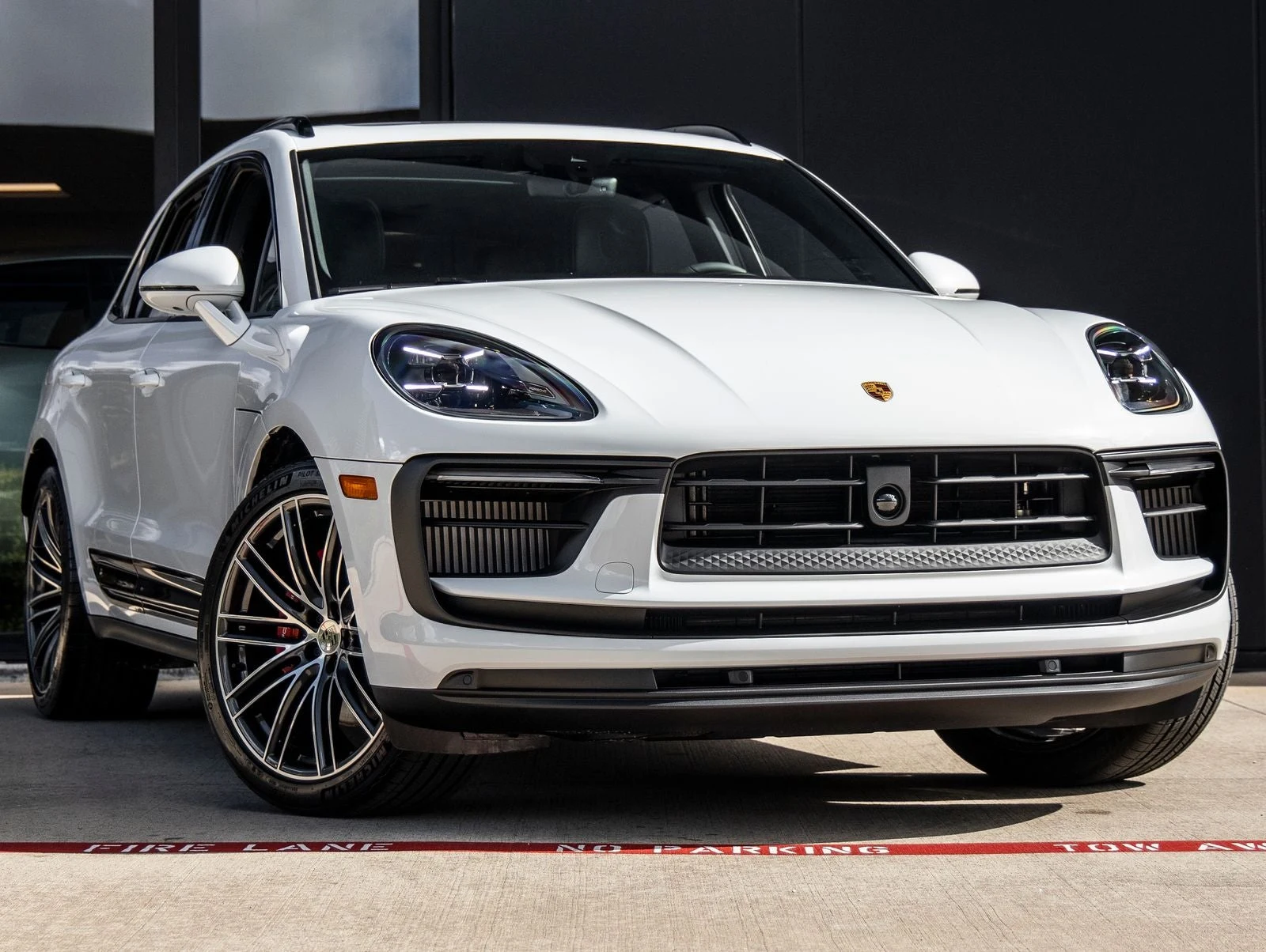 2026 Porsche Macan S (95B), 6/20