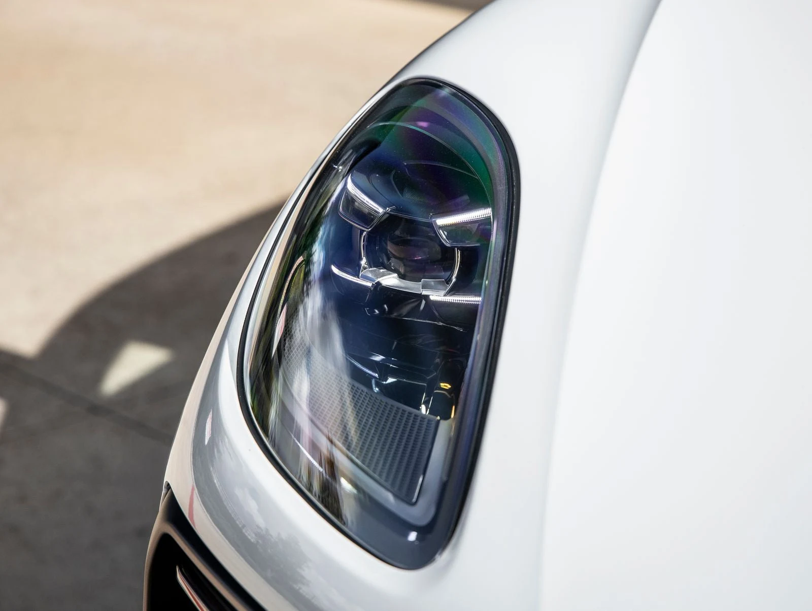 2026 Porsche Macan S (95B), 19/20
