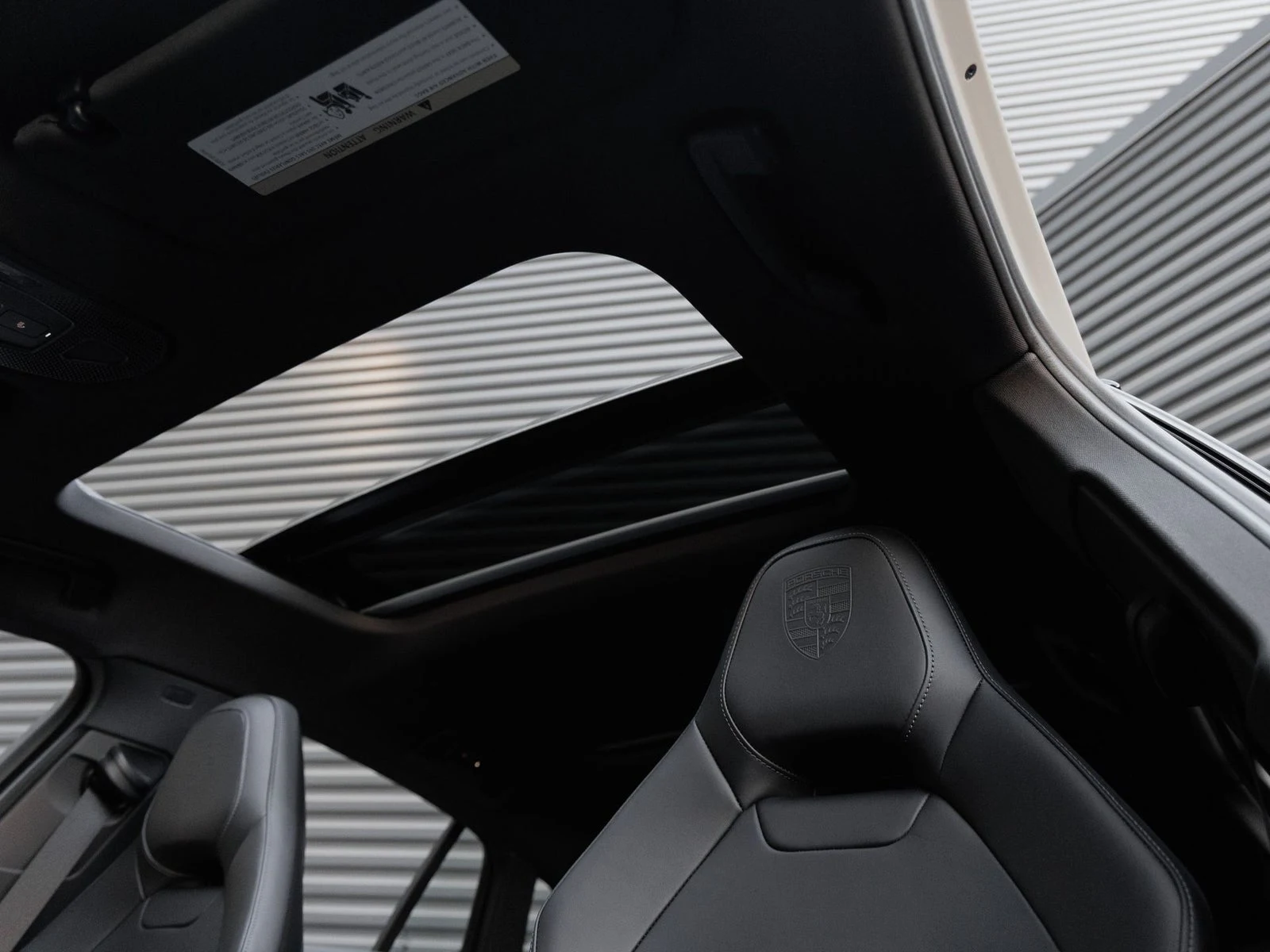2026 Porsche Panamera (976), 14/20
