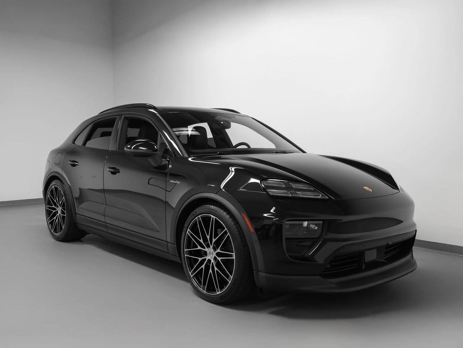 2026 Porsche Macan 4 Electric (XAB), 9/20