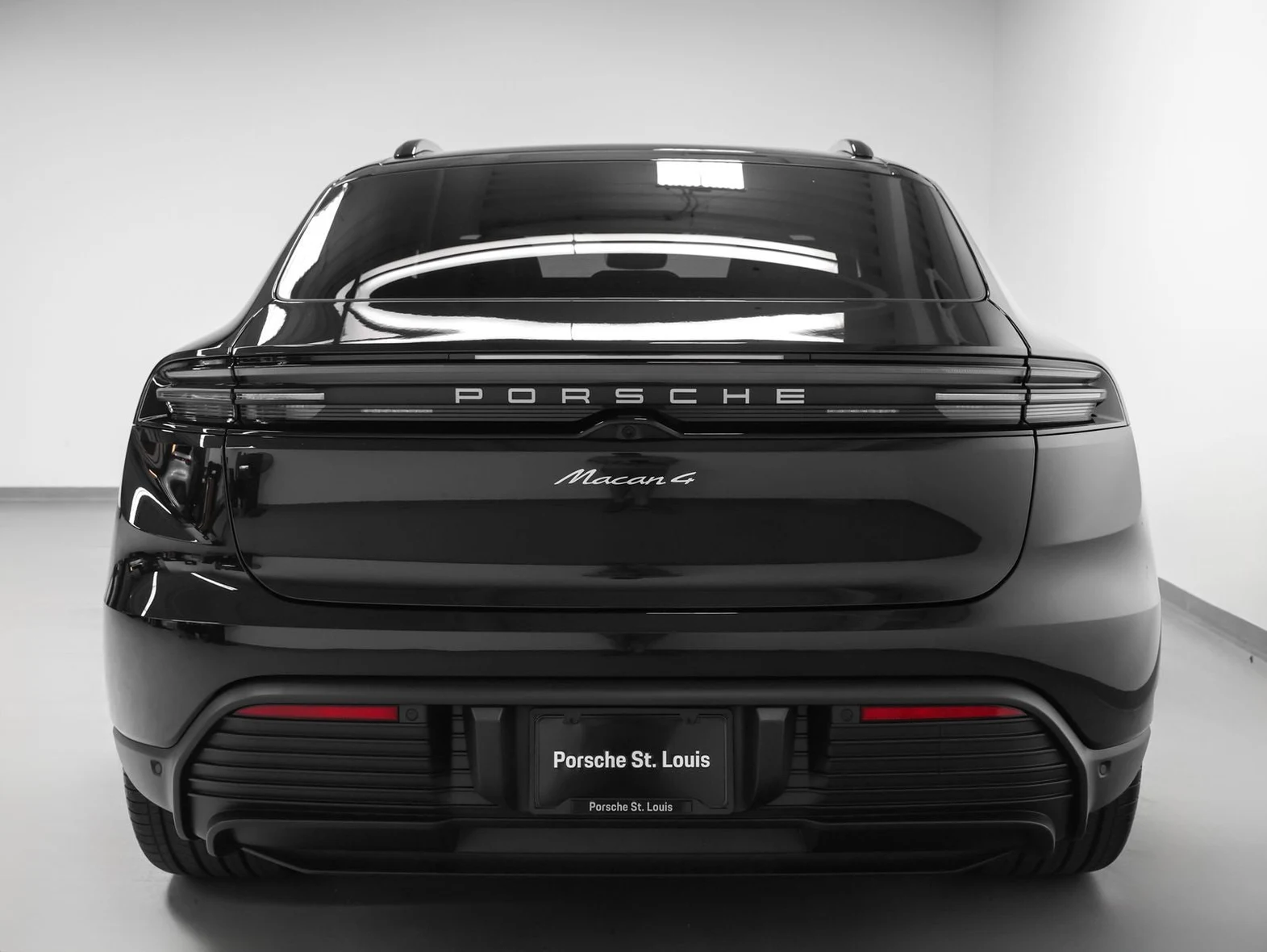 2026 Porsche Macan 4 Electric (XAB), 10/20