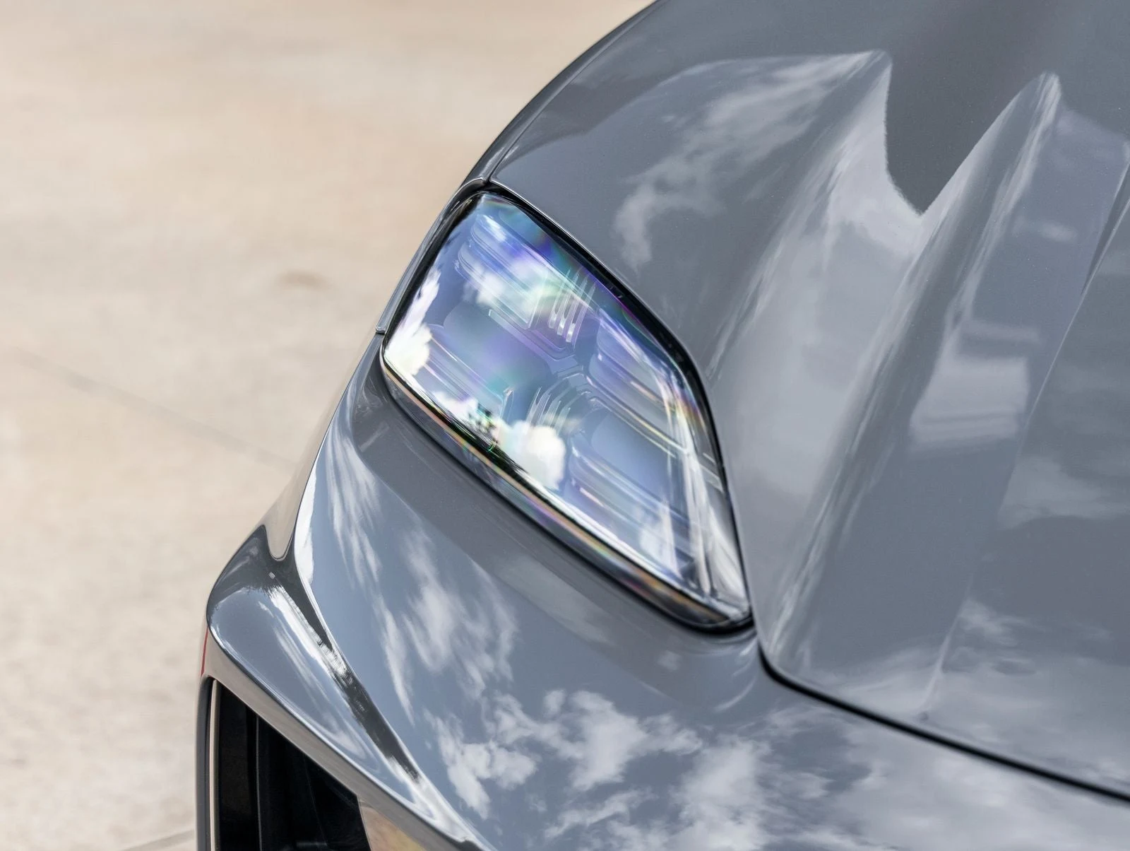 2026 Porsche Macan Turbo Electric (XAB), 19/20