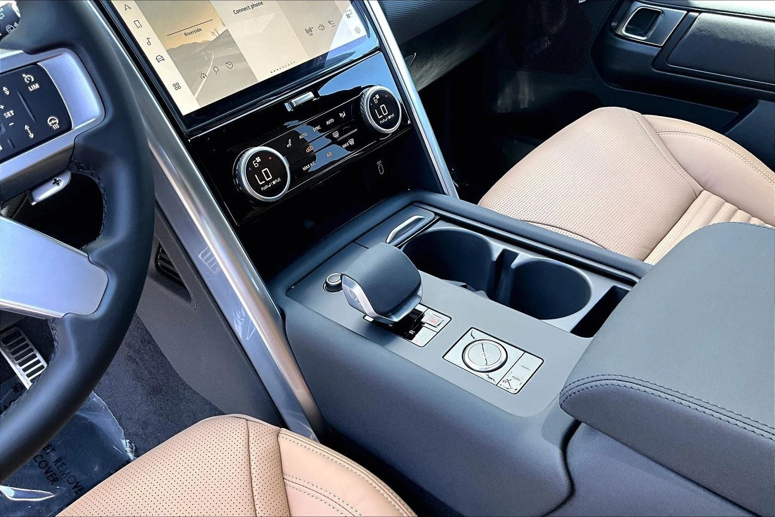 2026 Land Rover Discovery Gemini Edition (L462), 8/15