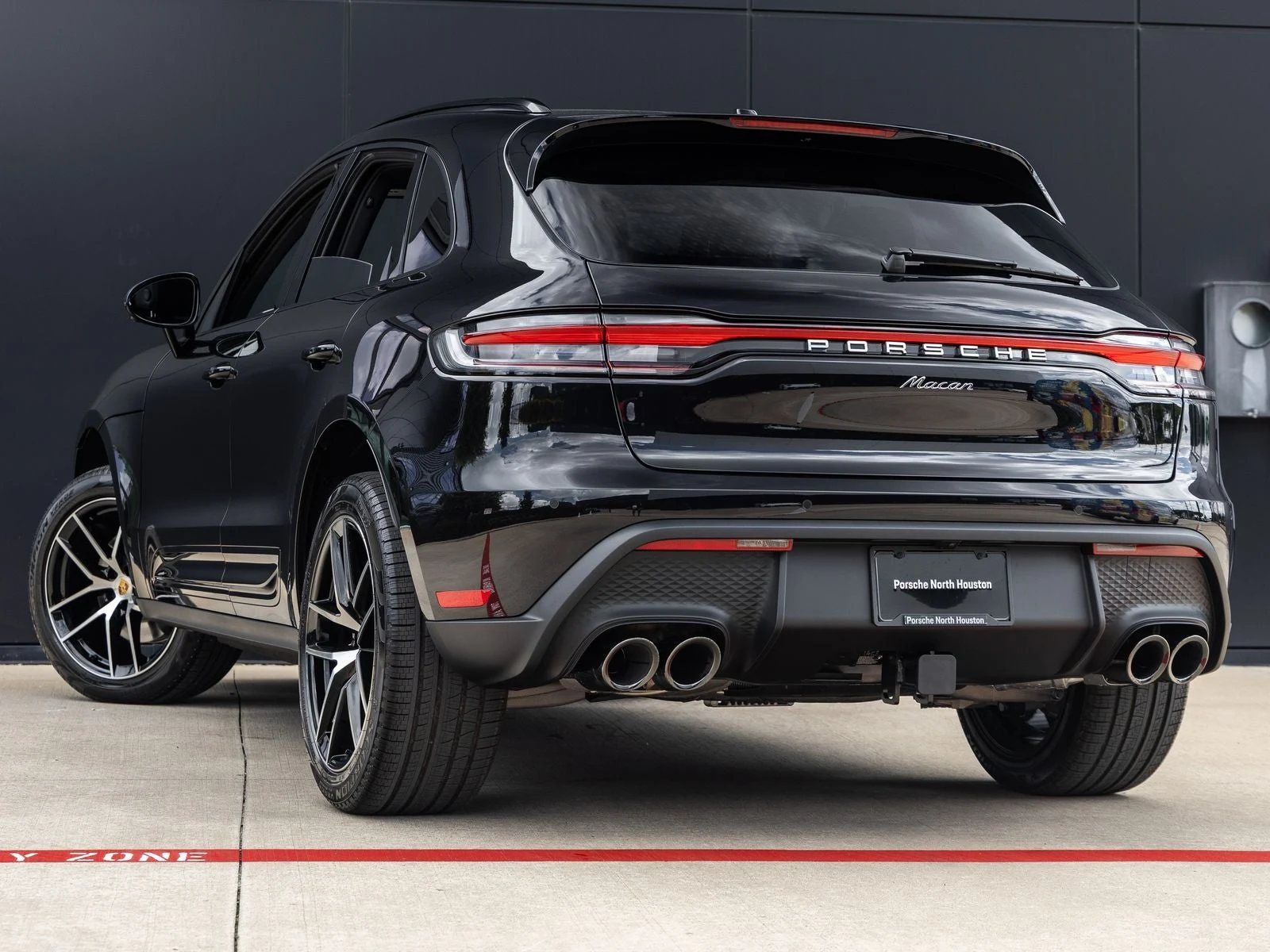 2026 Porsche Macan (95B), 3/20