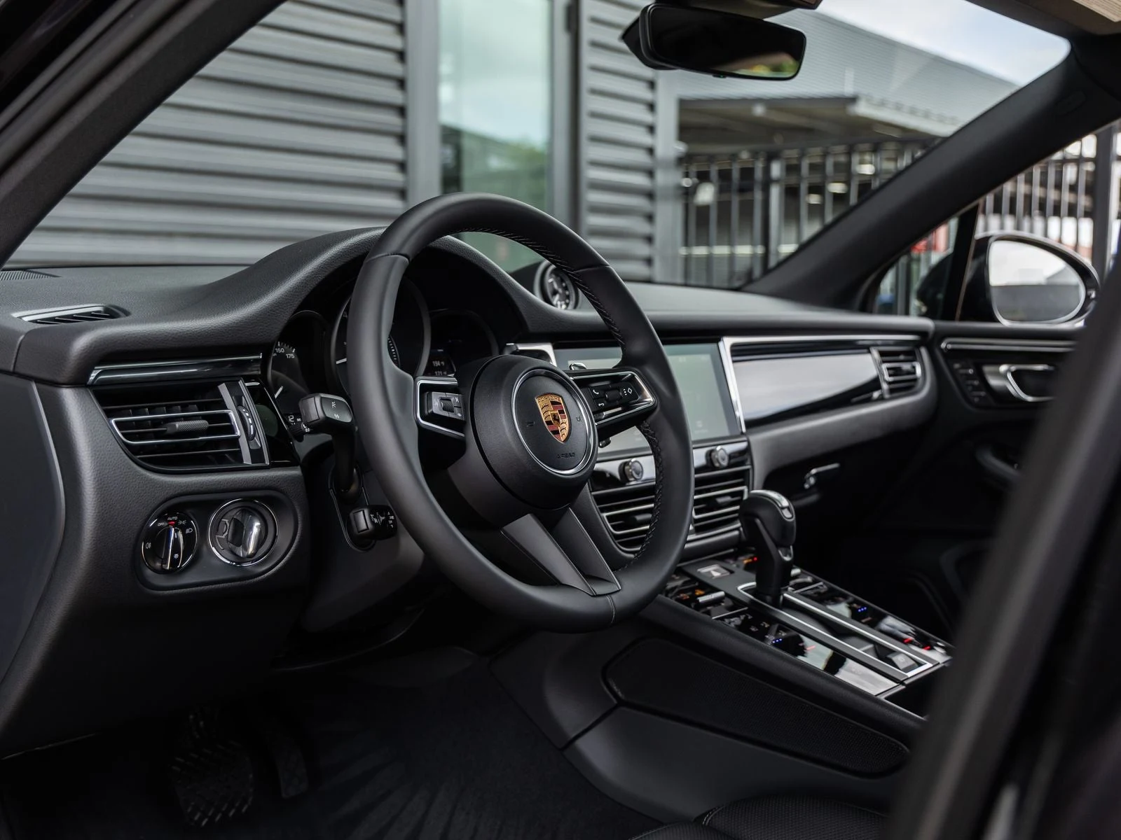 2026 Porsche Macan (95B), 4/20