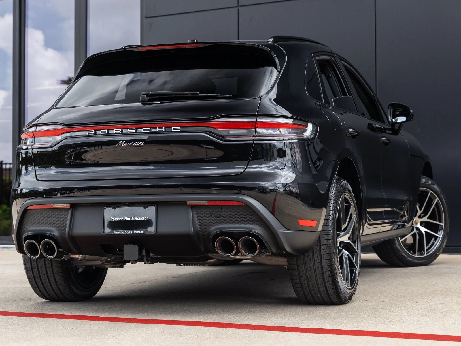 2026 Porsche Macan (95B), 11/20