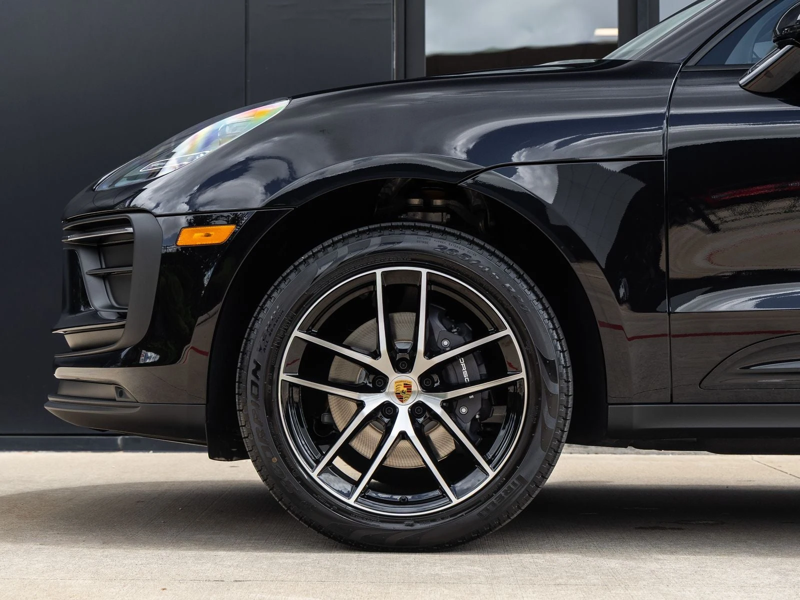 2026 Porsche Macan (95B), 13/20
