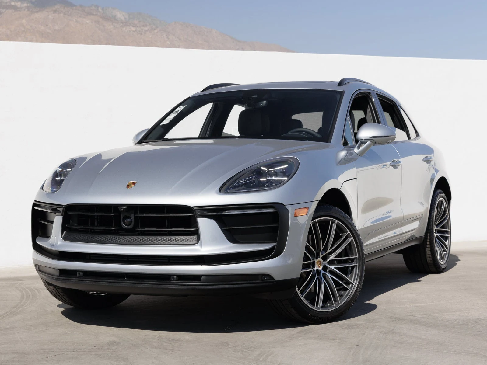 Porsche Macan (95B) · Dolomite Silver Metallic · Indigo Auto Group
