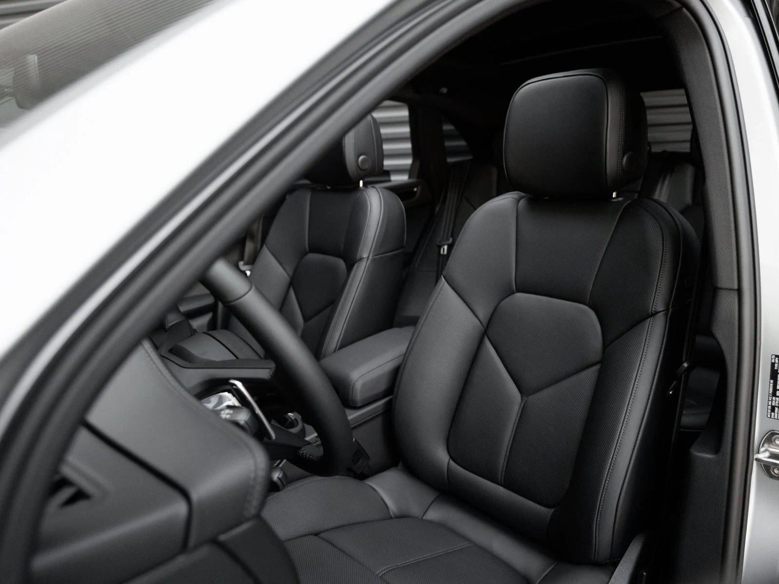 2026 Porsche Macan (95B), 5/20