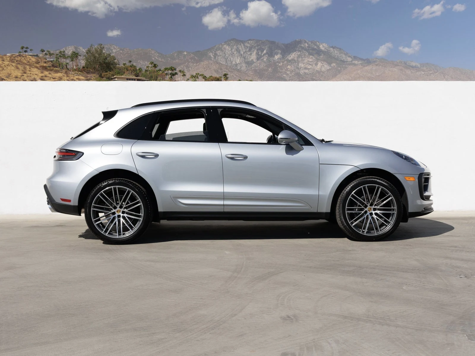 2026 Porsche Macan (95B), 8/20