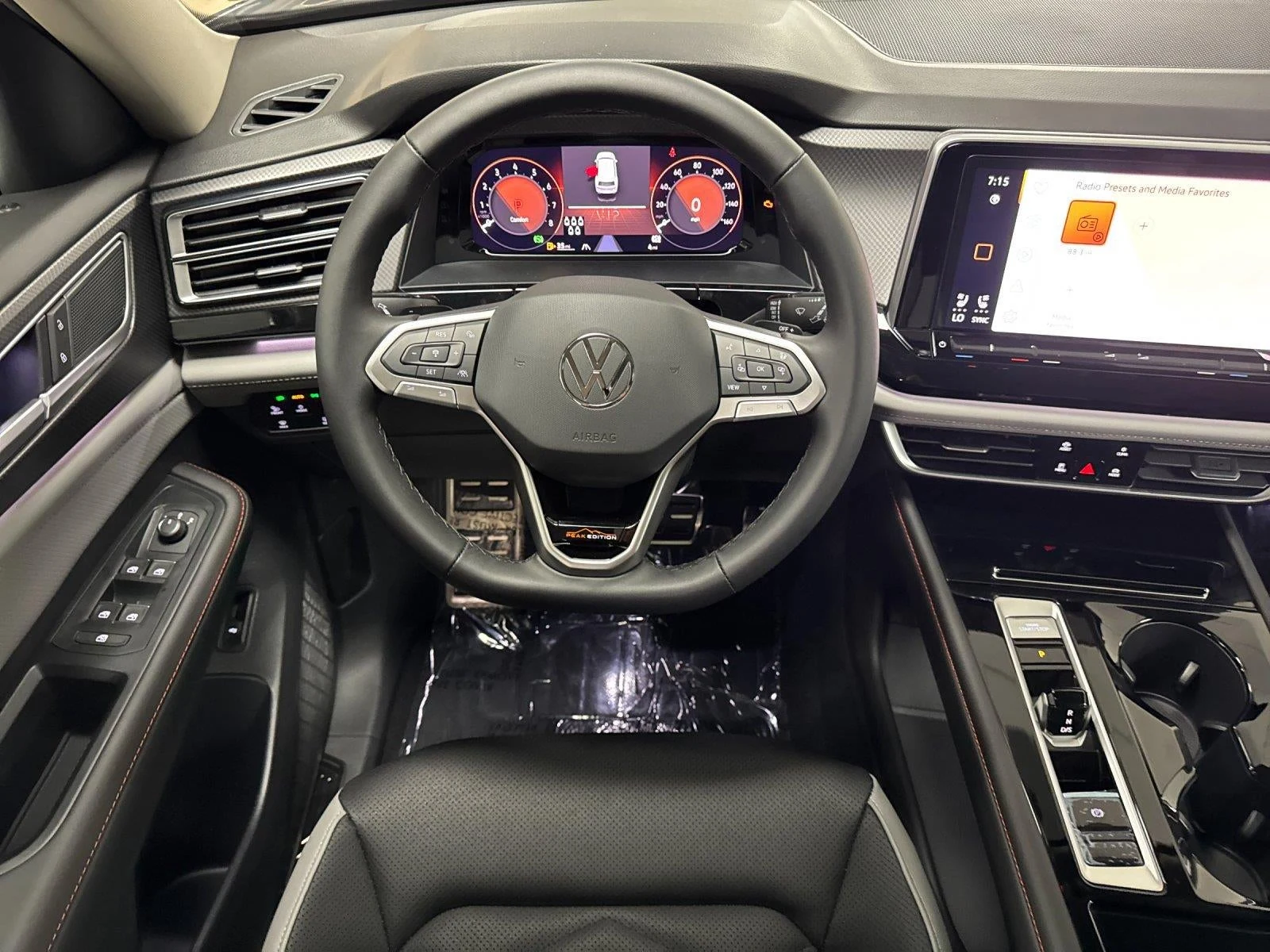 2026 Volkswagen Atlas 2.0T Peak Edition (2024 Update), 13/20