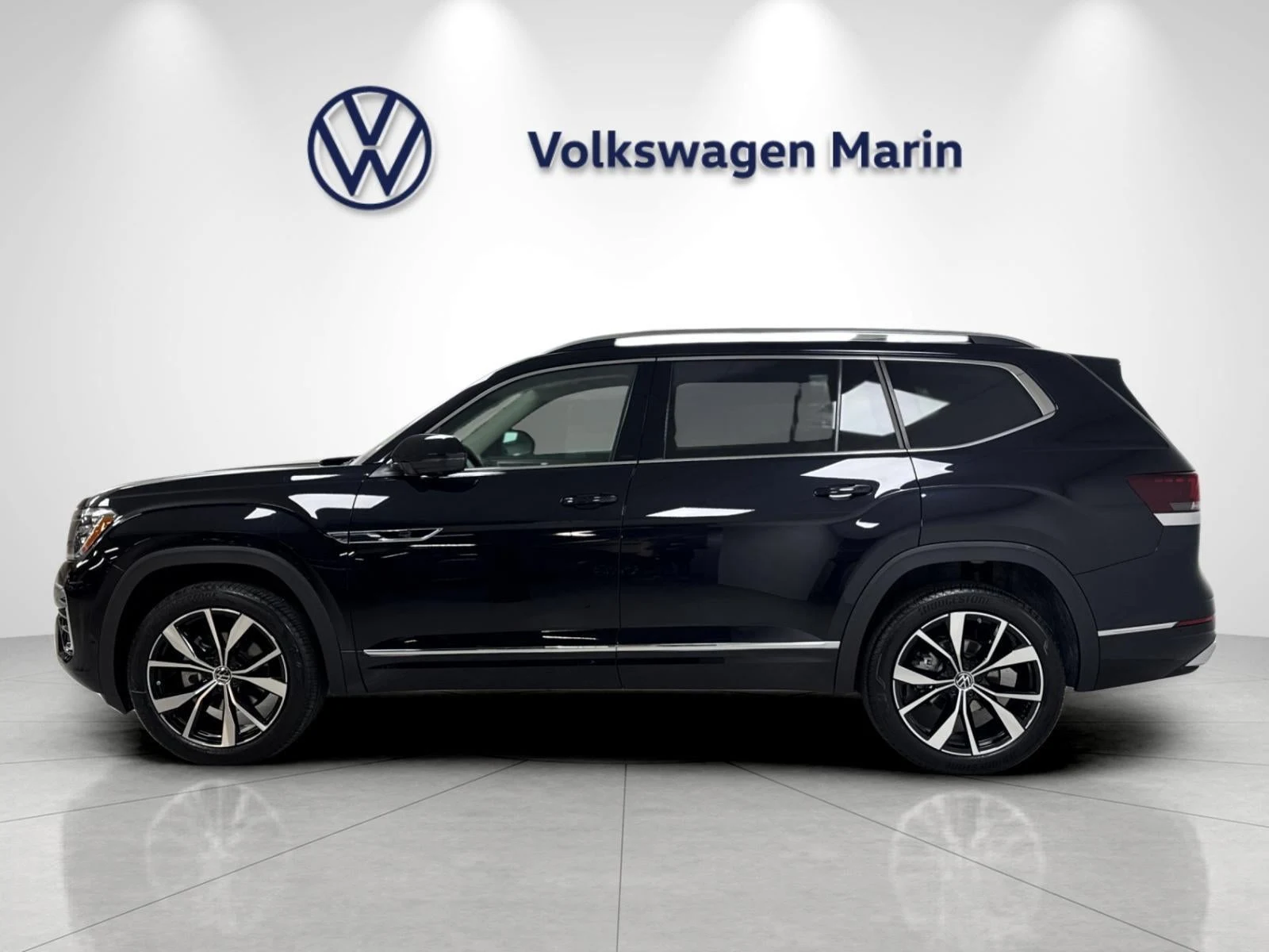 2026 Volkswagen Atlas 2.0T SEL Premium R-Line (2024 Update), 2/20