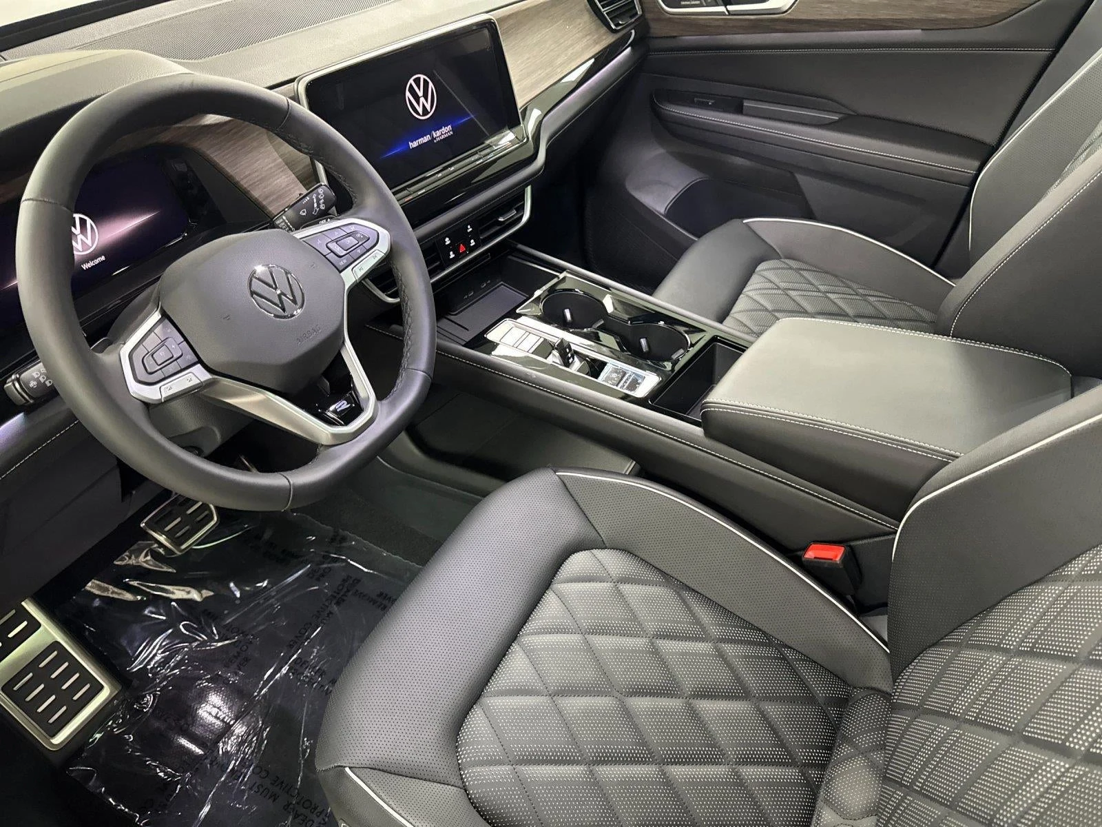 2026 Volkswagen Atlas 2.0T SEL Premium R-Line (2024 Update), 9/20