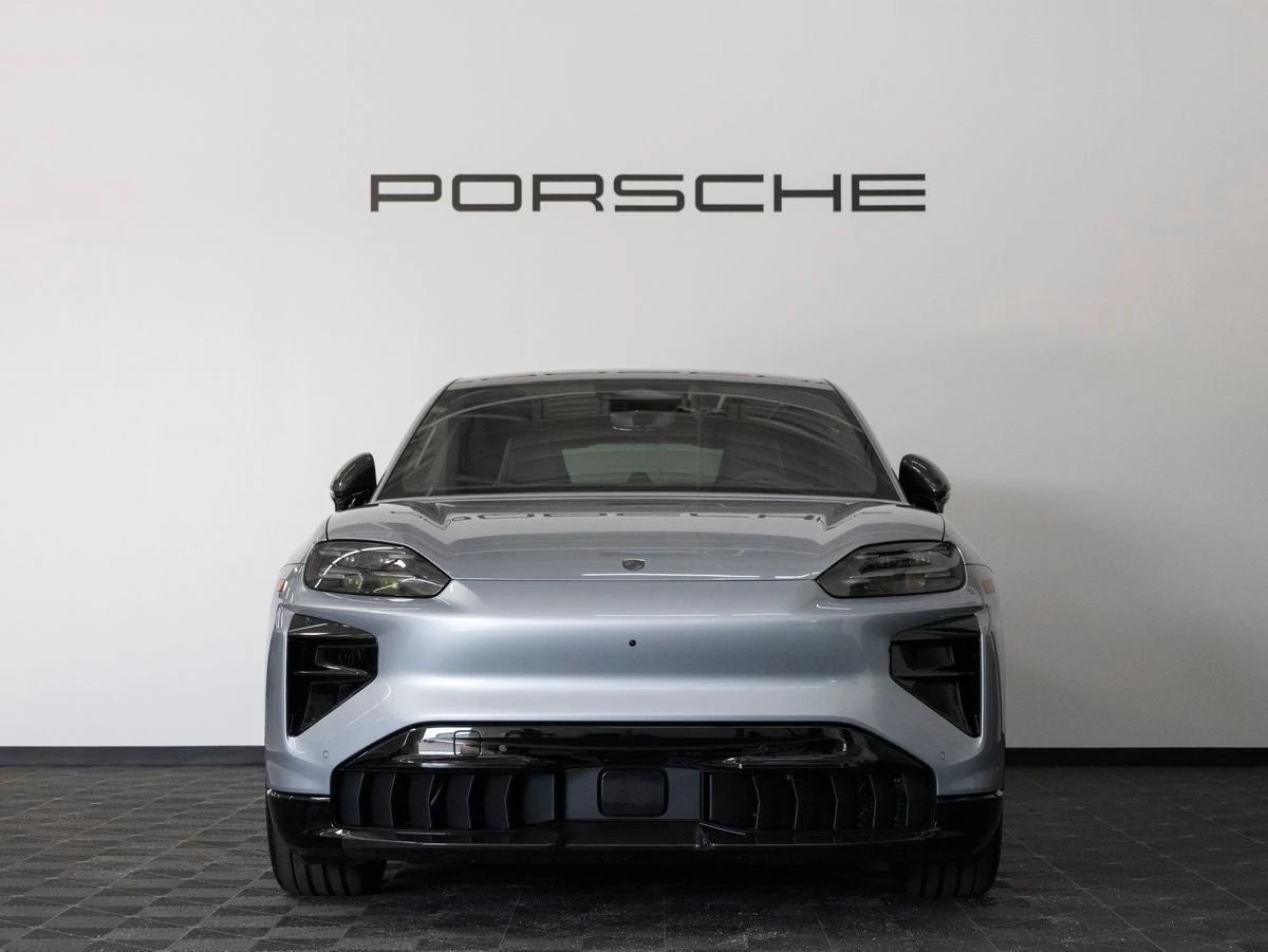 2026 Porsche Cayenne Turbo Coupé Electric (E4), 10/20