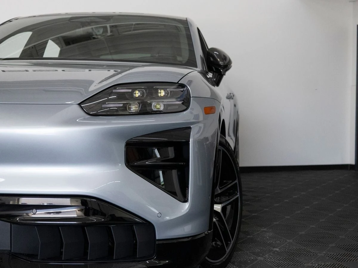 2026 Porsche Cayenne Turbo Coupé Electric (E4), 11/20