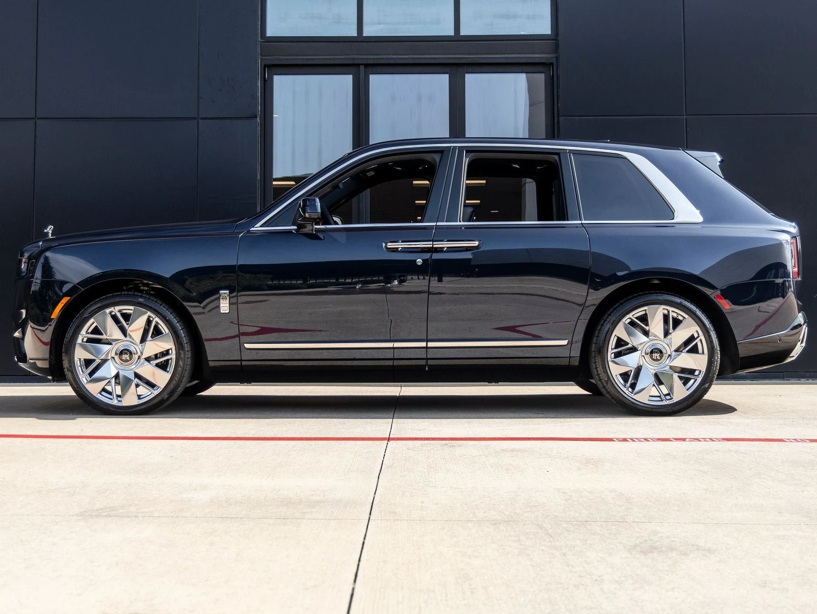 2027 Rolls-Royce Cullinan Series II, 3/20