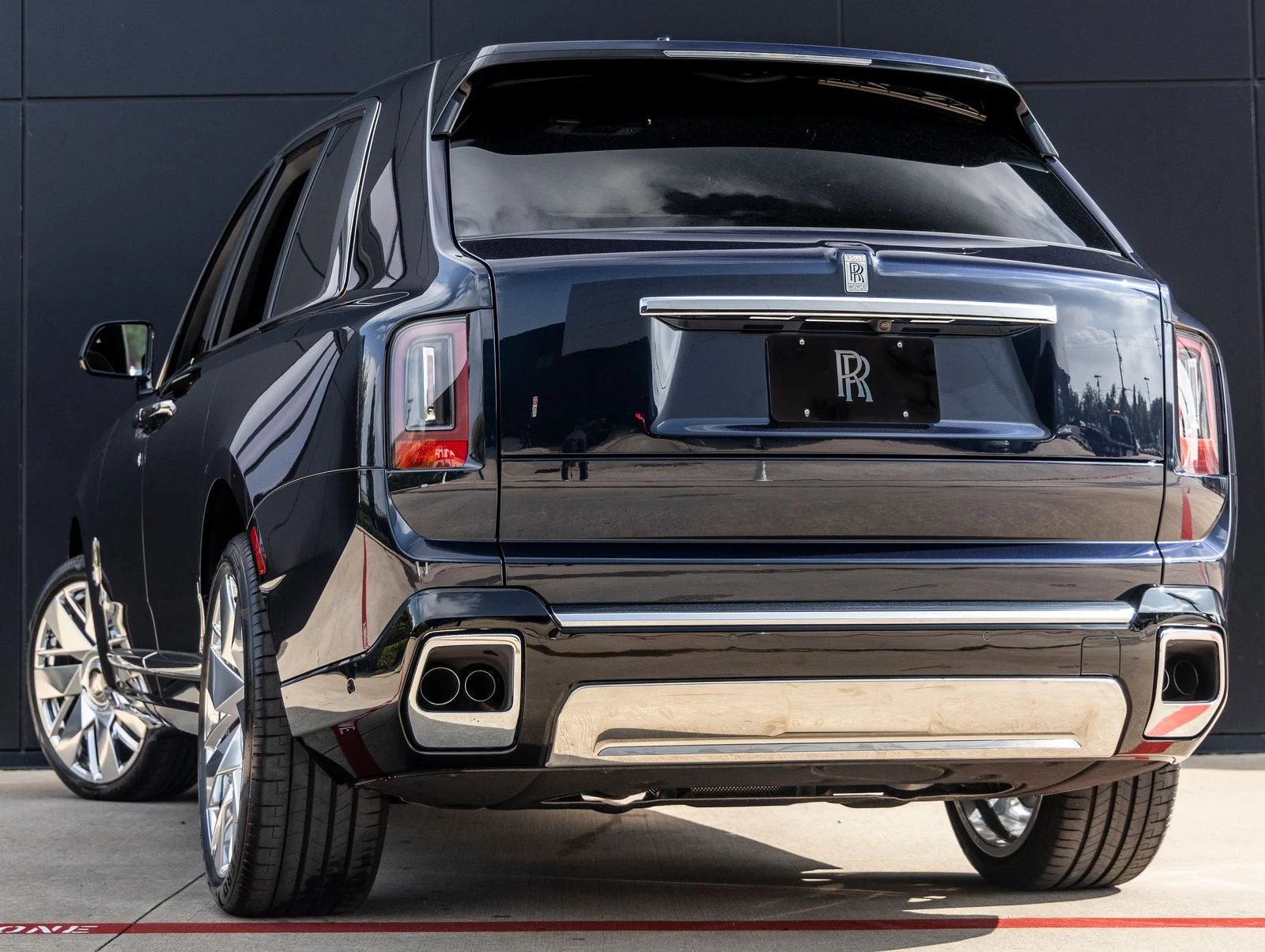 2027 Rolls-Royce Cullinan Series II, 9/20