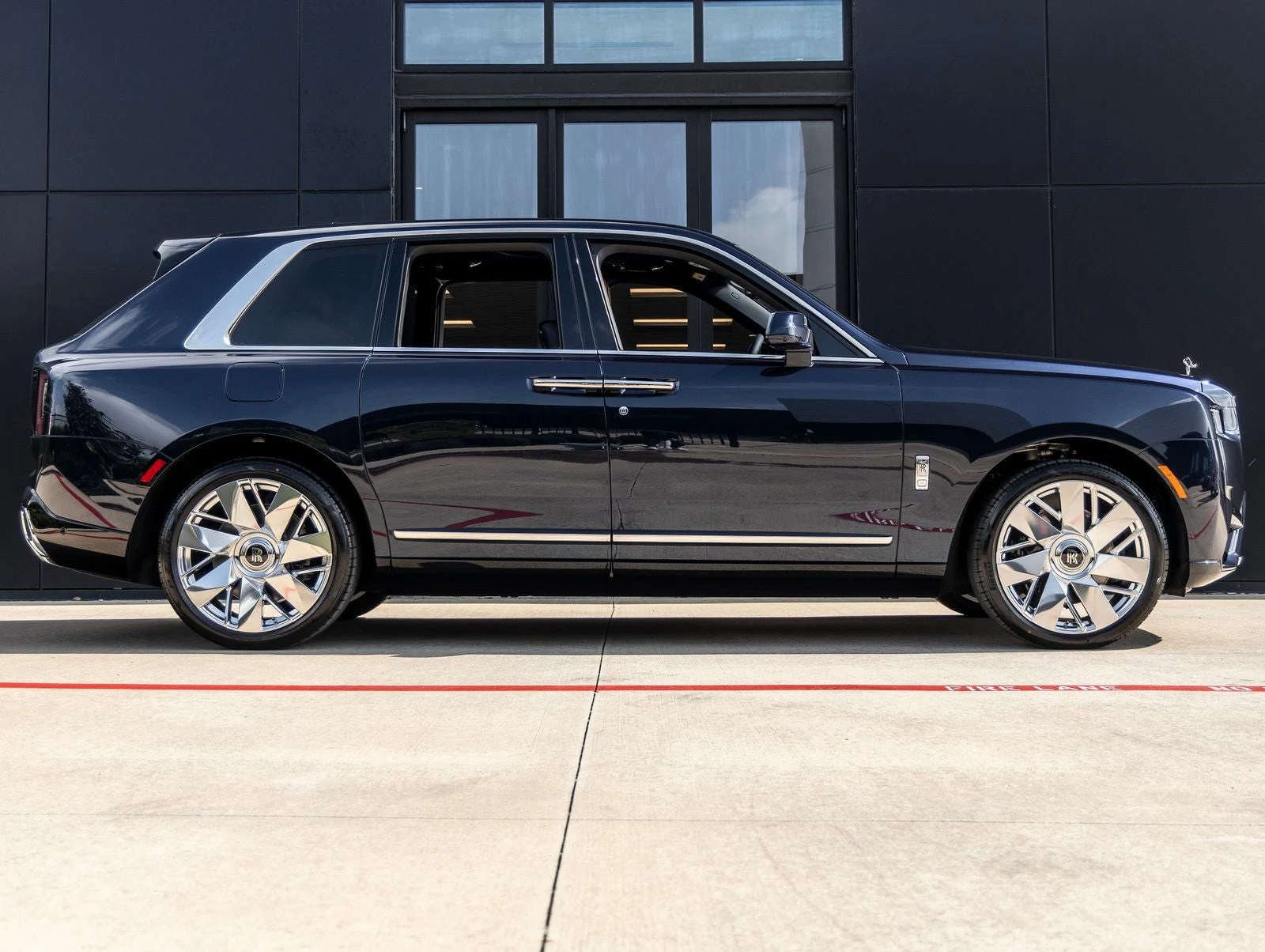 2027 Rolls-Royce Cullinan Series II, 12/20