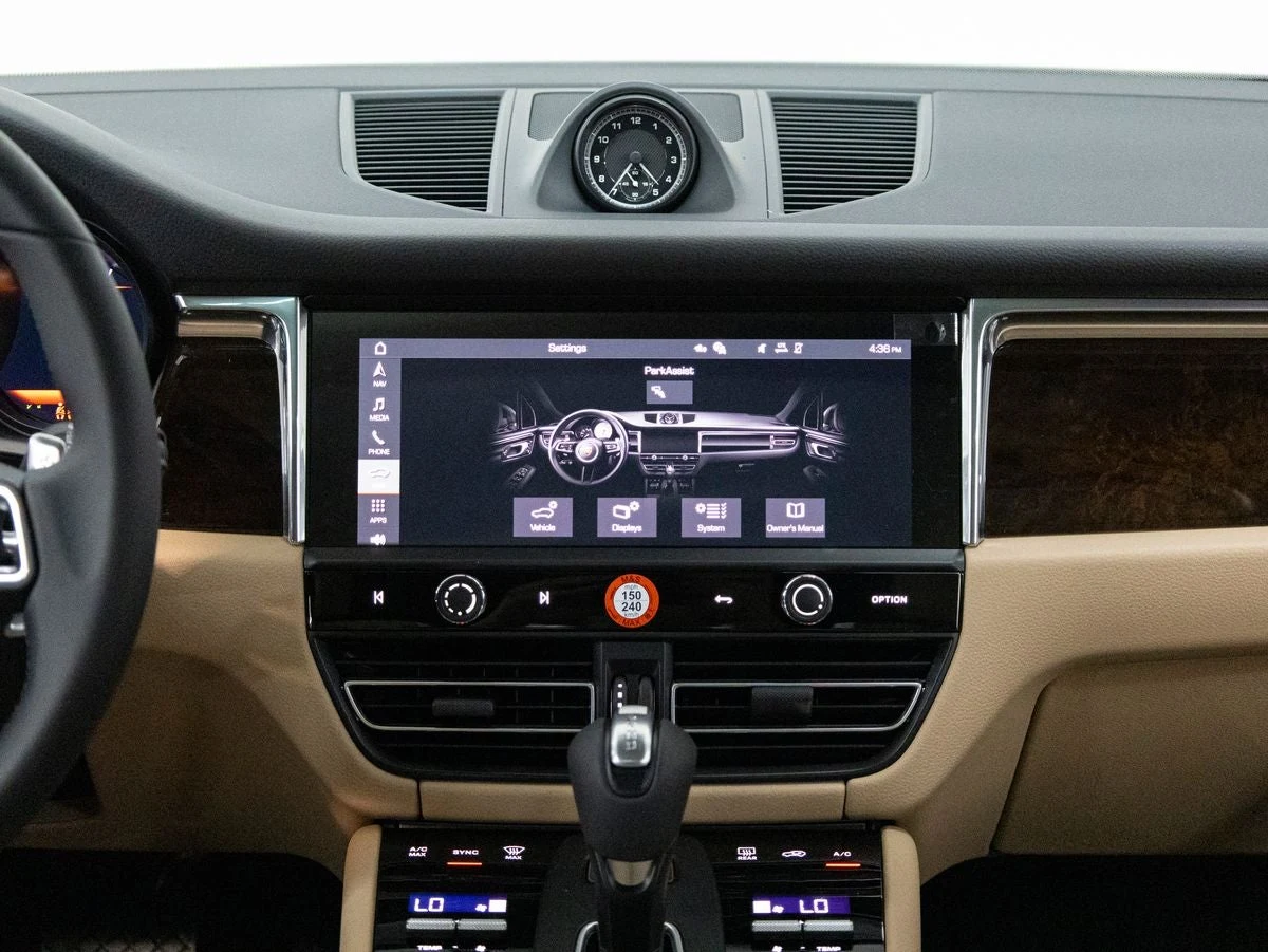 2026 Porsche Macan (95B), 18/20