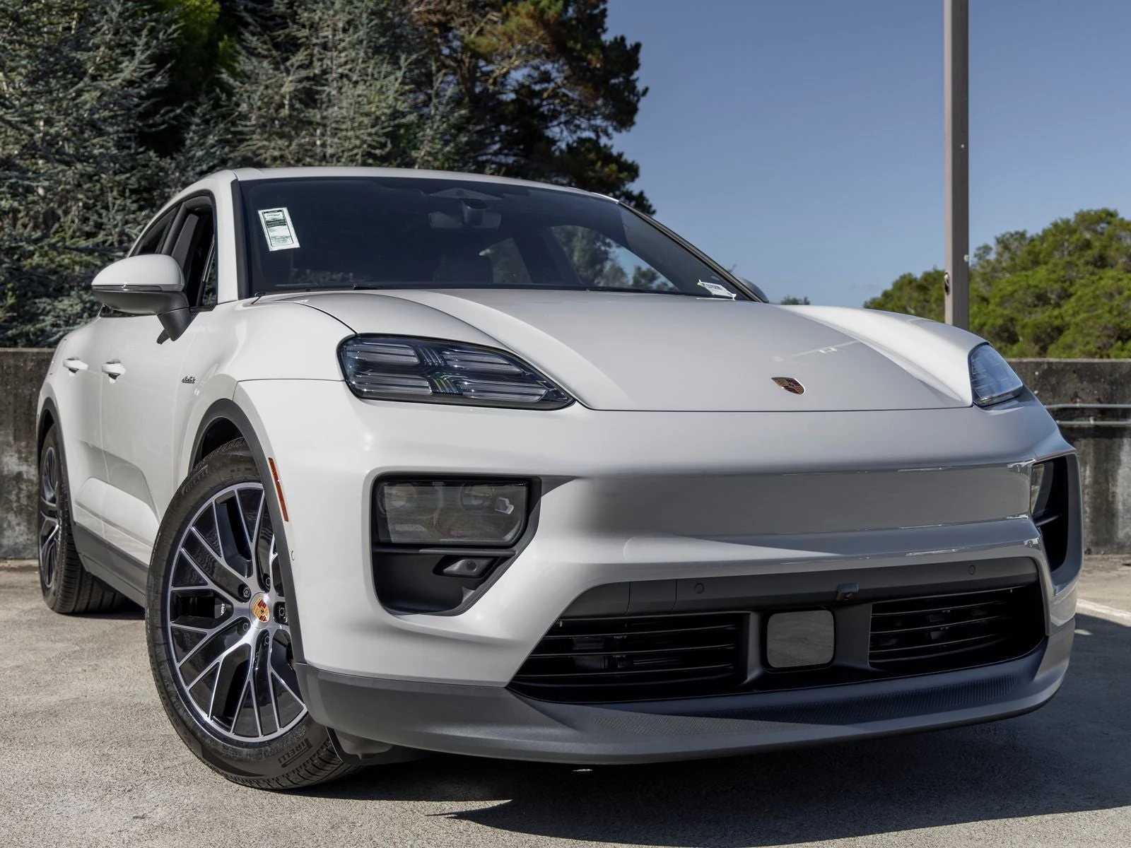 2026 Porsche Macan Electric (XAB), 9/20