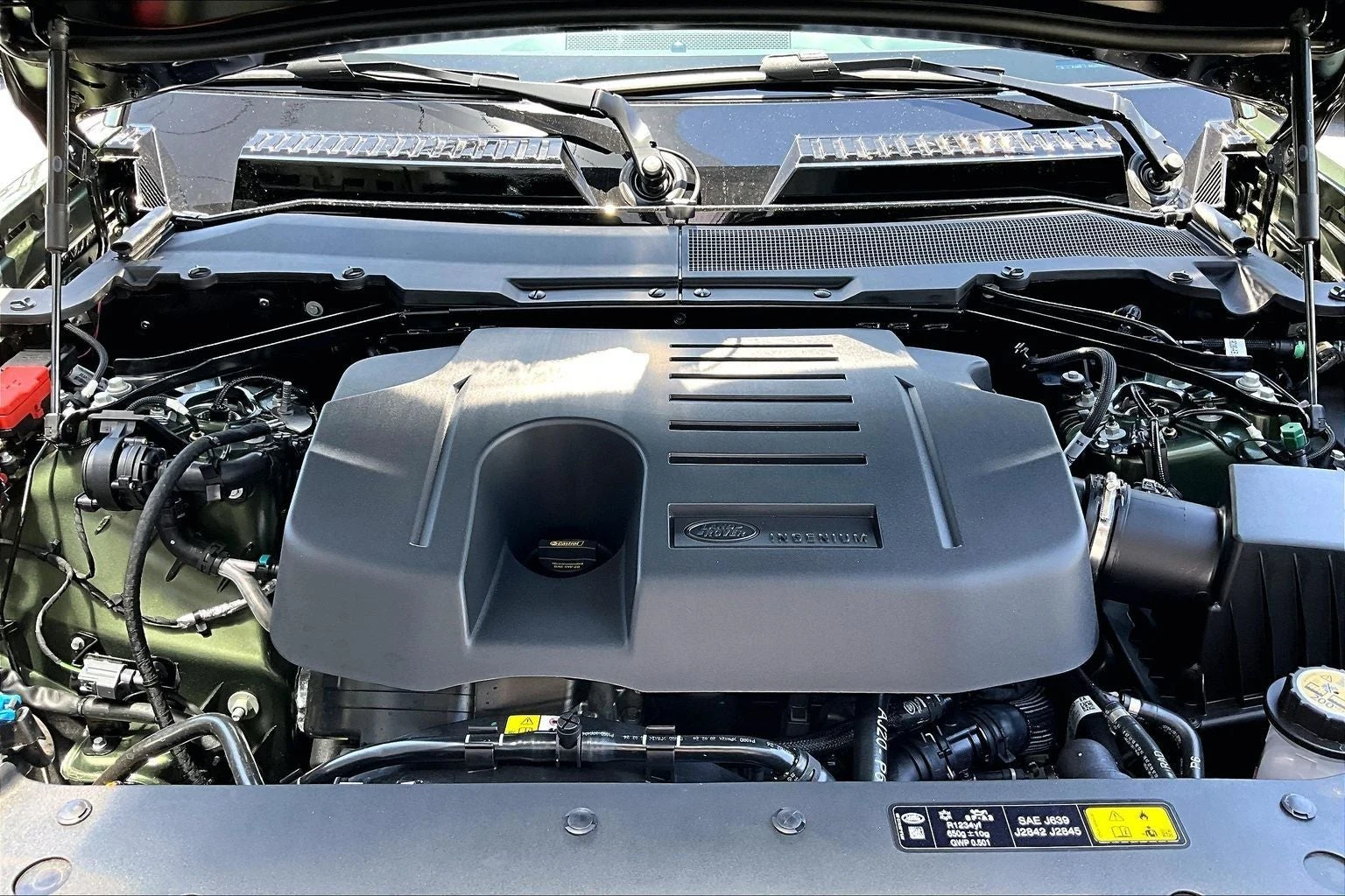 2026 Land Rover Defender 110 X (L663), 11/14