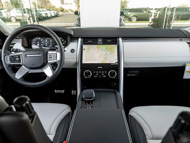 2026 Land Rover Discovery Gemini Edition (L462), 20/20