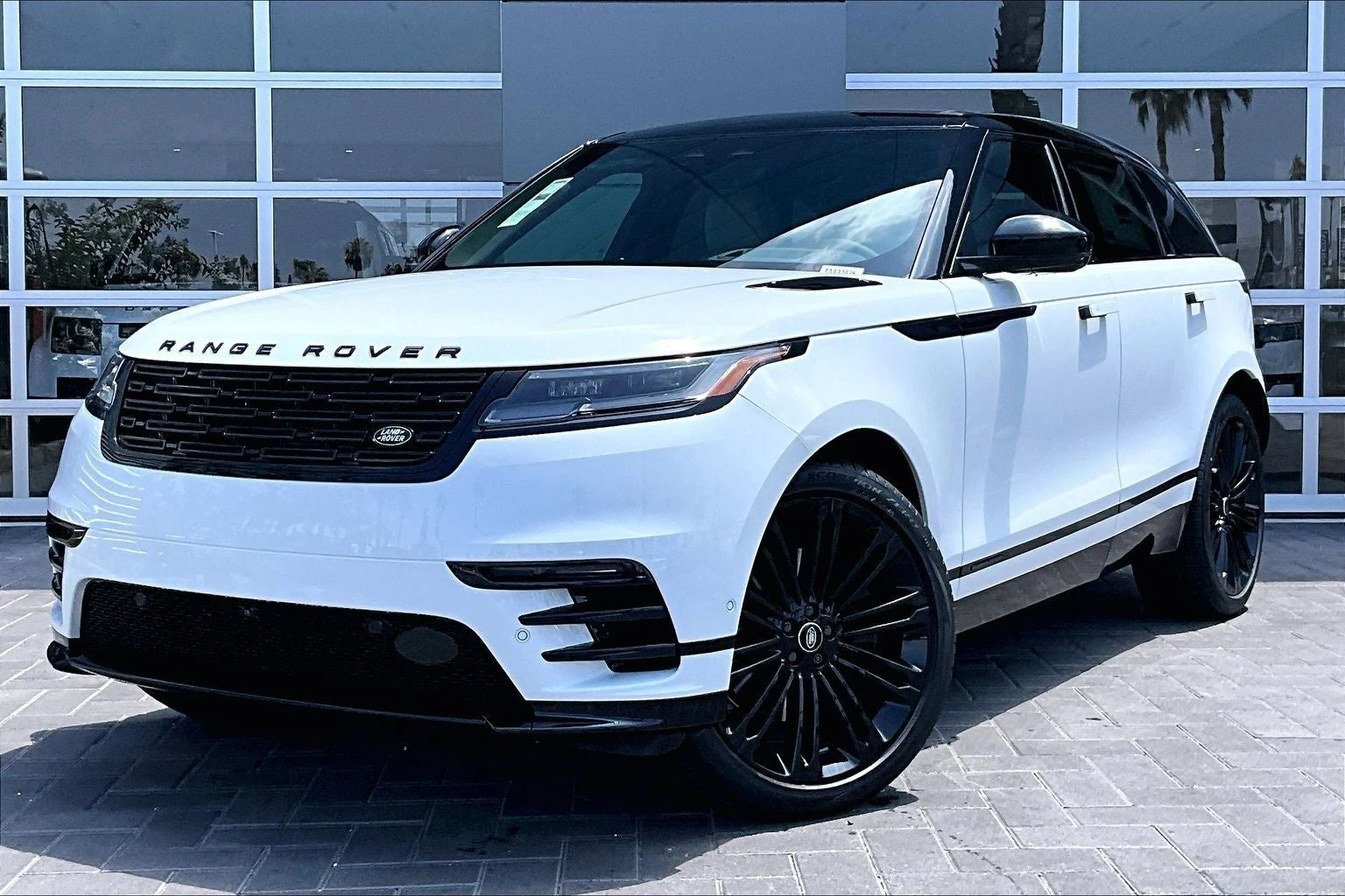 Land Rover Range Rover Velar P250 Belgravia Edition (L560) · Fuji White · Indigo Auto Group