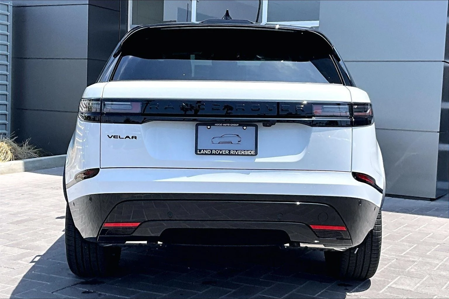 2026 Land Rover Range Rover Velar P250 Belgravia Edition (L560), 4/14