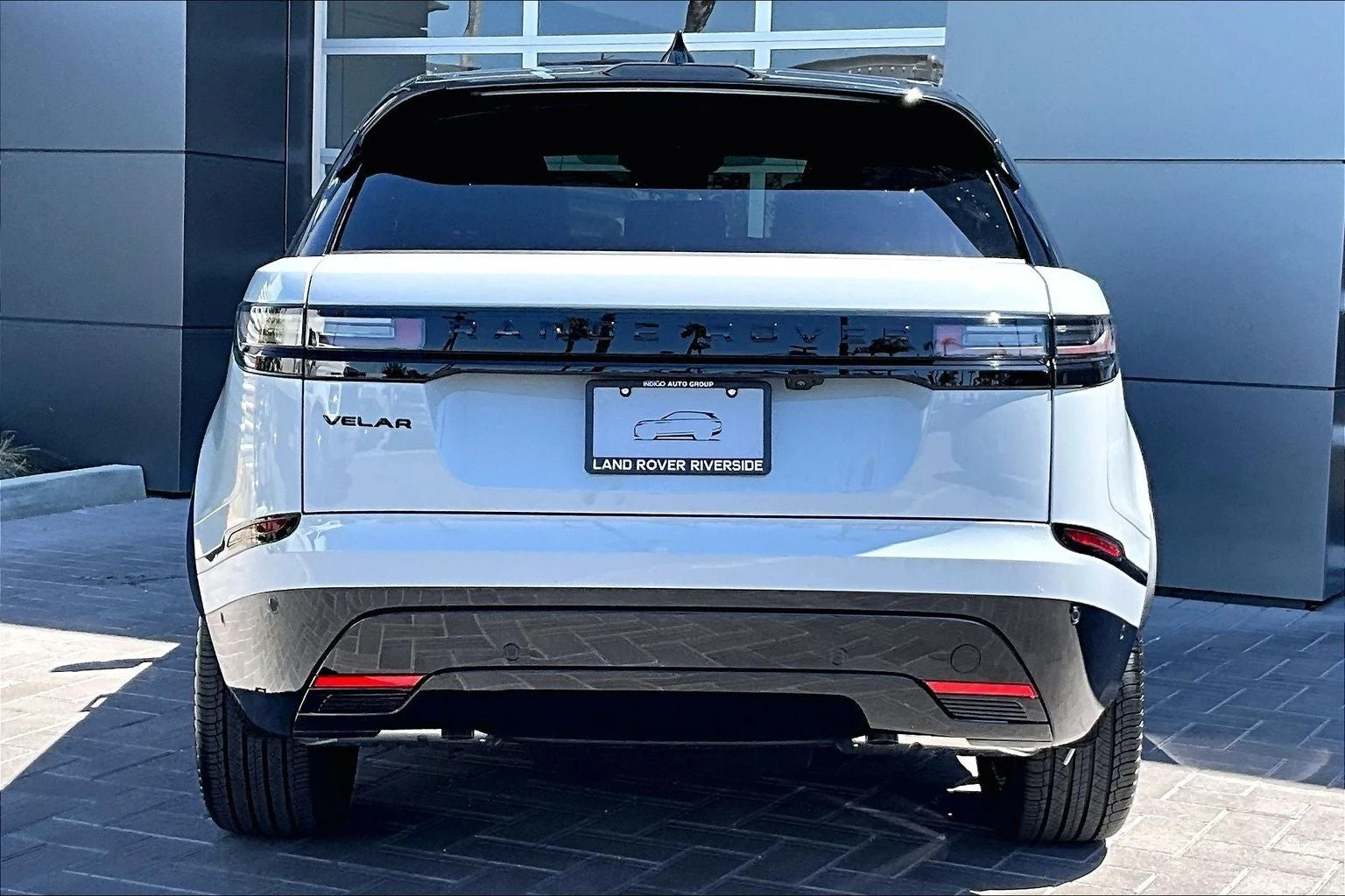 2026 Land Rover Range Rover Velar P250 Belgravia Edition (L560), 4/14
