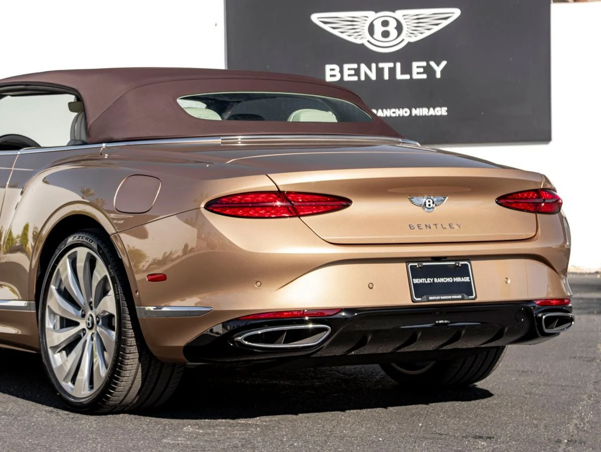 2026 Bentley Continental GTC Azure (4th Generation), 14/20