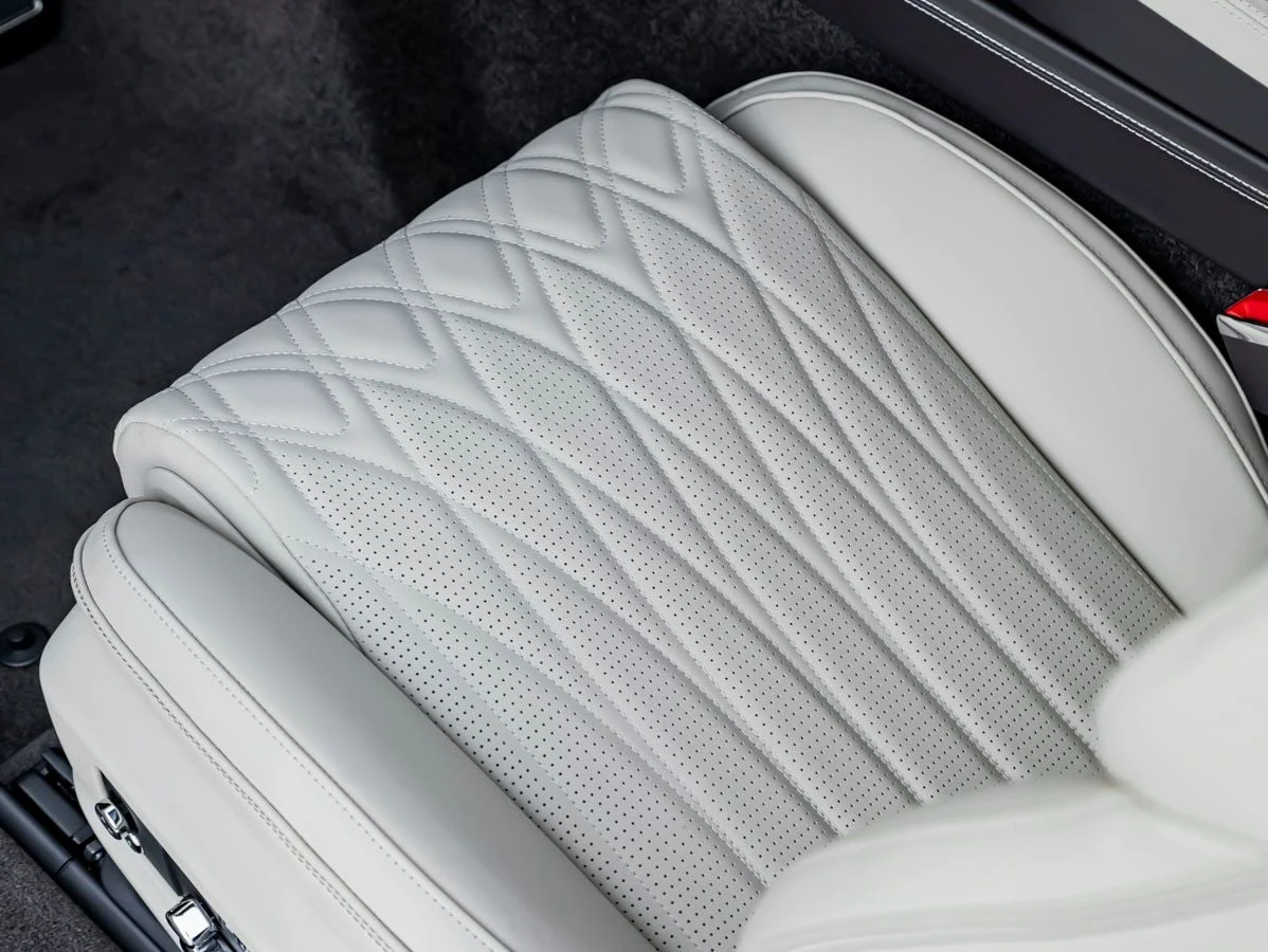 2026 Bentley Continental GTC Azure (4th Generation), 19/20