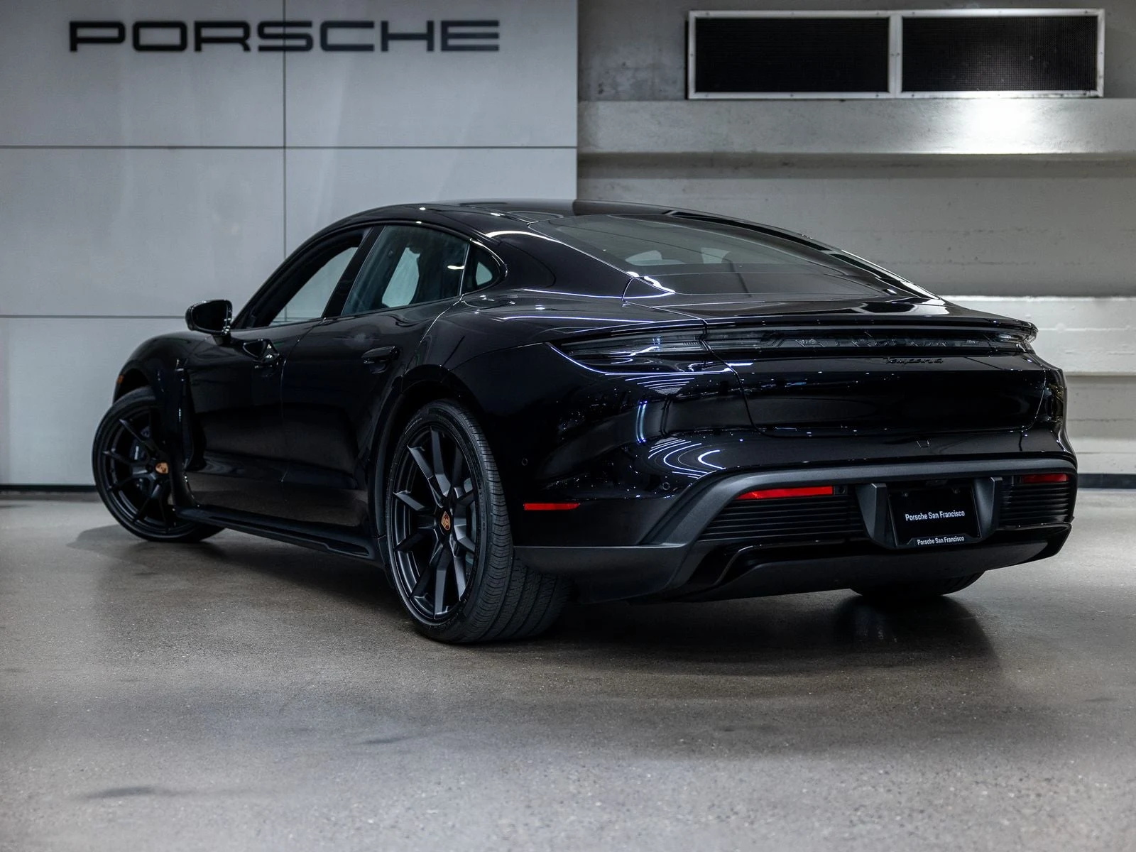 2026 Porsche Taycan 4 Black Edition (2025 Update), 3/20