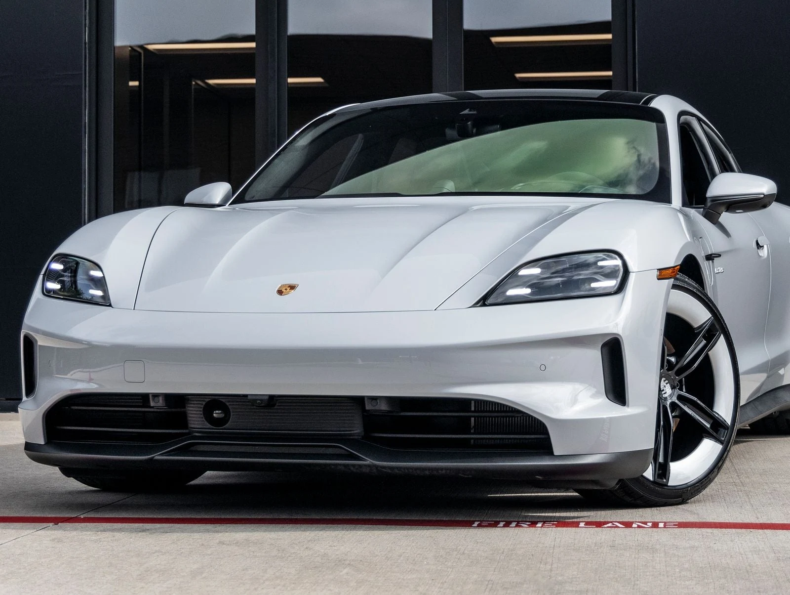 2026 Porsche Taycan 4 Sedan (2025 Update), 7/20