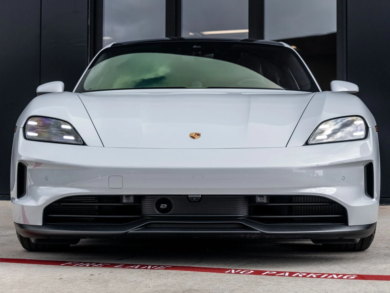 2026 Porsche Taycan 4 Sedan (2025 Update), 8/20