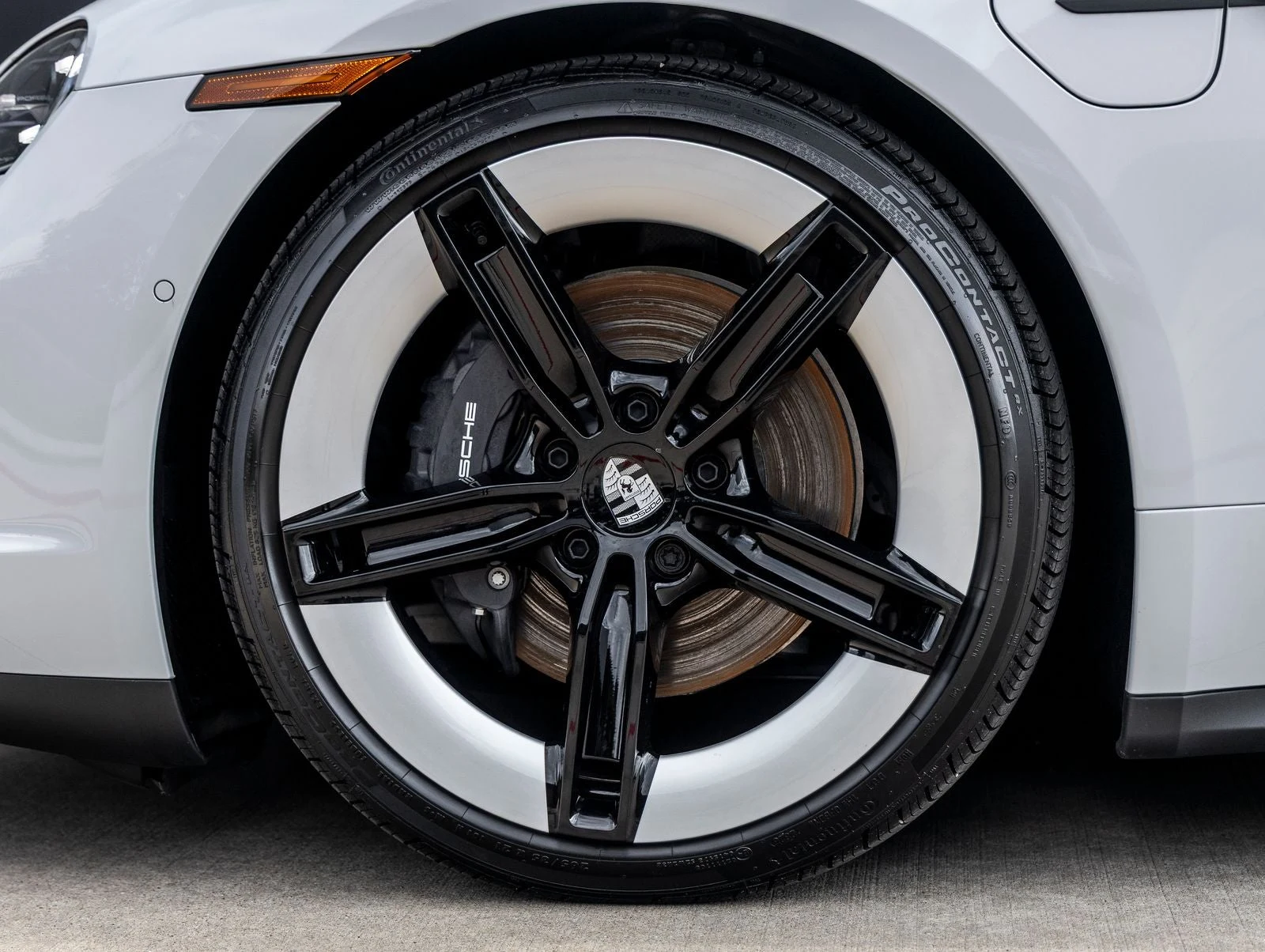 2026 Porsche Taycan 4 Sedan (2025 Update), 15/20