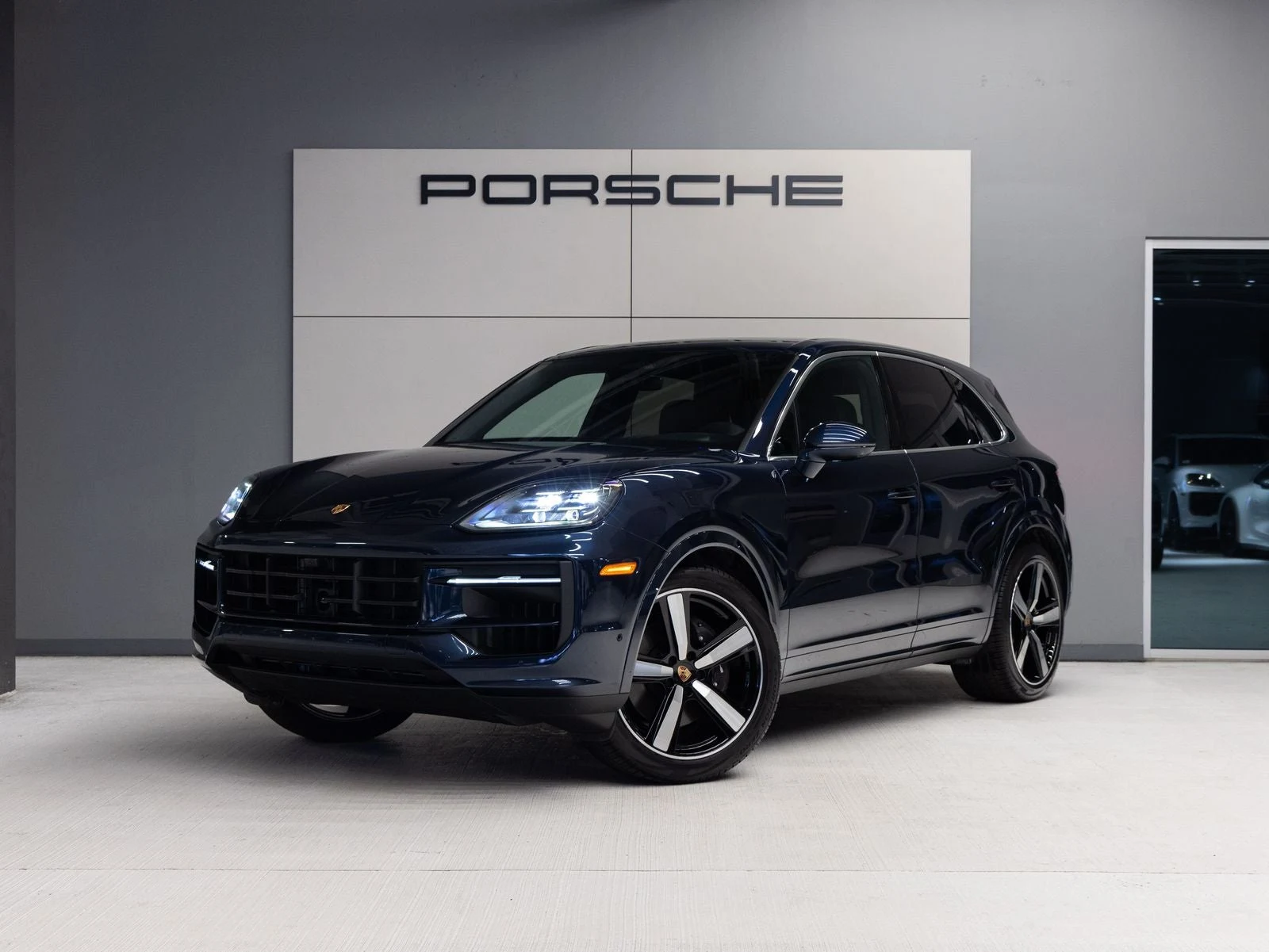Porsche Cayenne (3rd Generation) · Algarve Blue Metallic · Indigo Auto Group