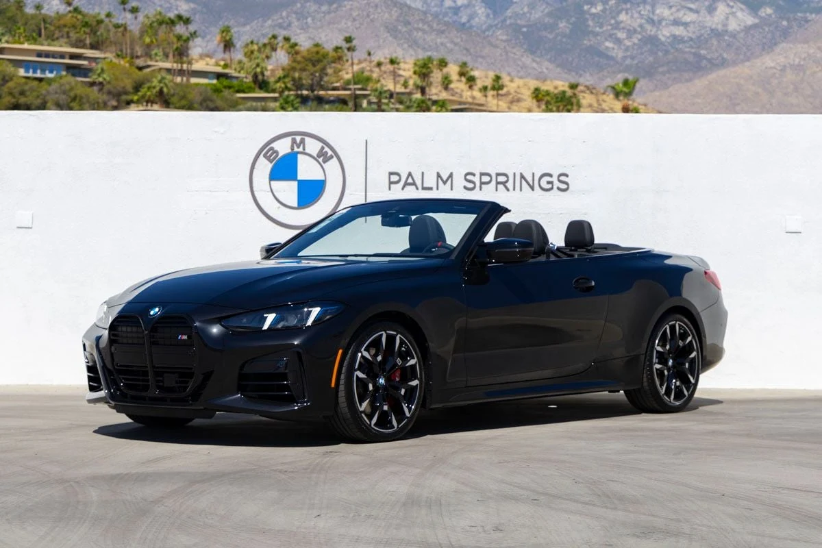 BMW M440i Convertible (G23) · Black Sapphire Metallic · Indigo Auto Group