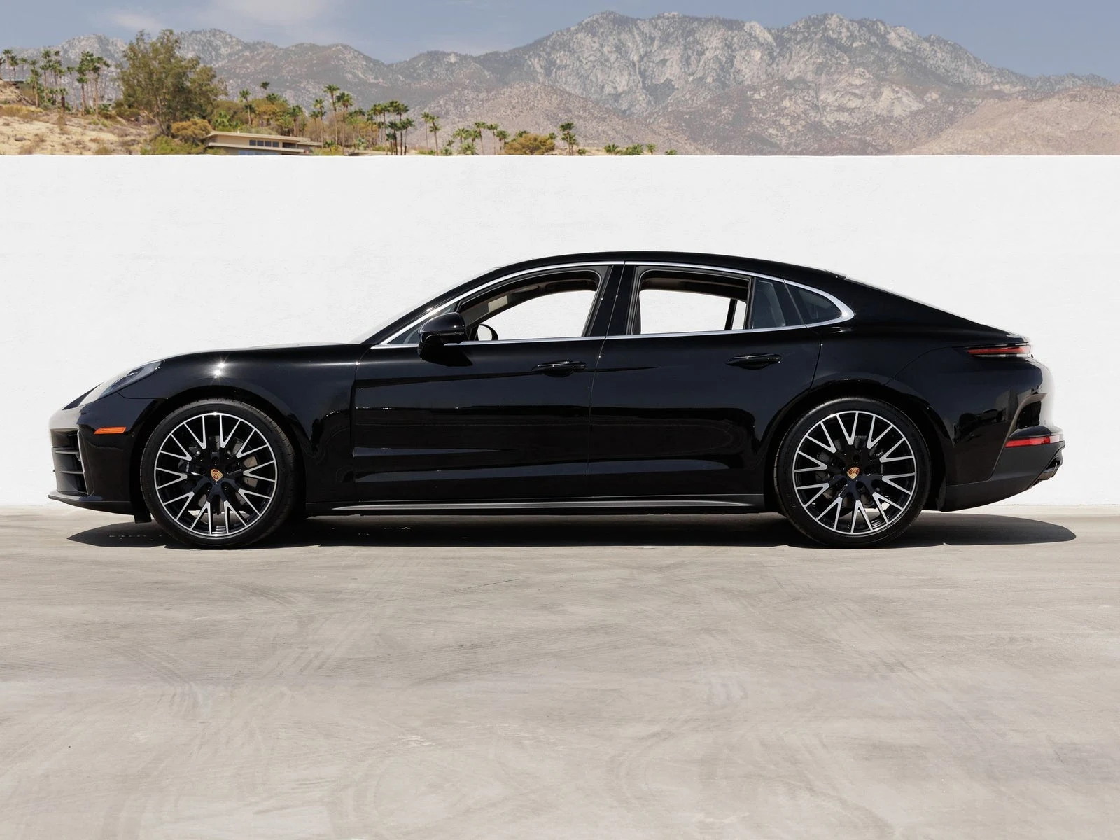 2026 Porsche Panamera (976), 2/20