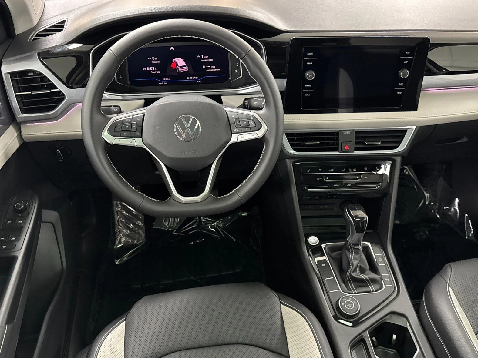 2026 Volkswagen Taos SEL (2025 Update), 13/20