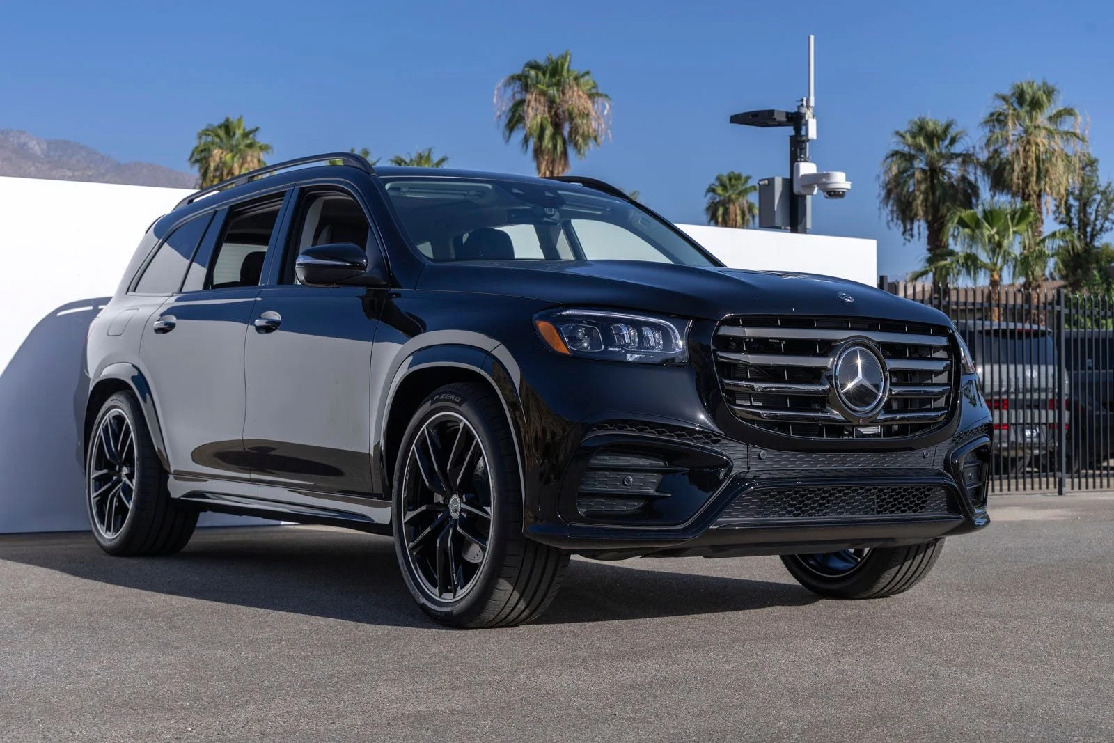 2026 Mercedes-Benz GLS 450 4MATIC (X167), 2/20