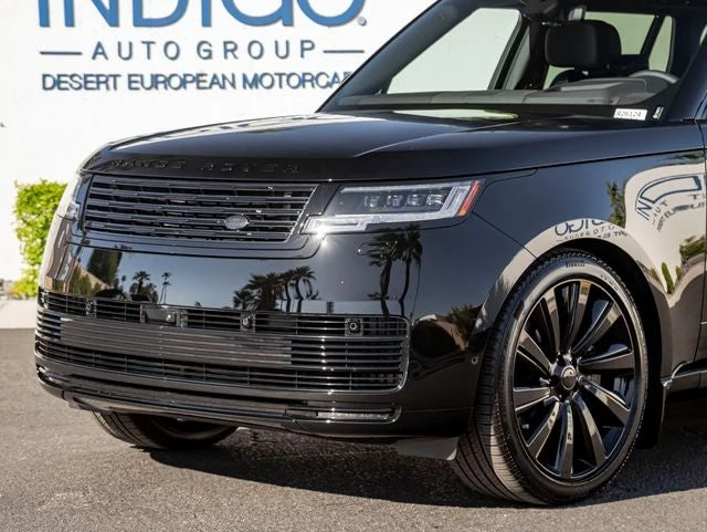 2026 Land Rover Range Rover SV Black Edition LWB (L460), 2/20