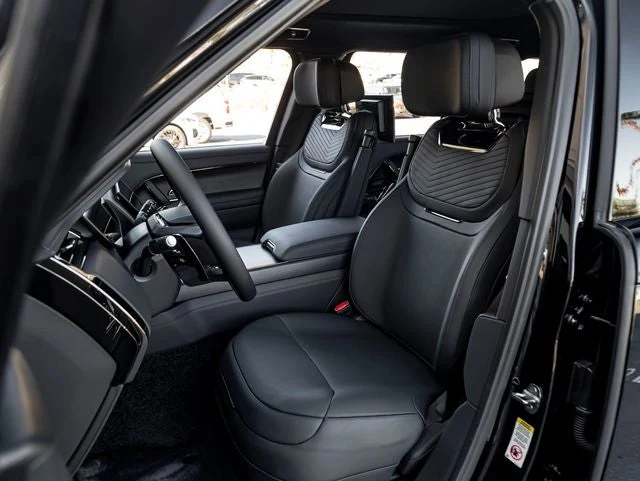 2026 Land Rover Range Rover SV Black Edition LWB (L460), 13/20