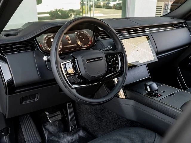 2026 Land Rover Range Rover SV Black Edition LWB (L460), 16/20