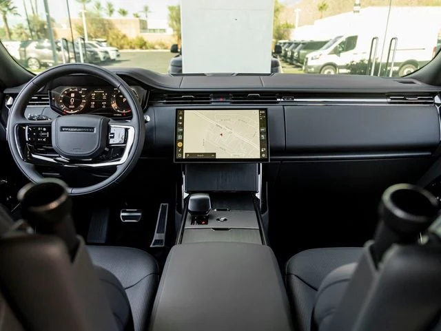2026 Land Rover Range Rover SV Black Edition LWB (L460), 20/20