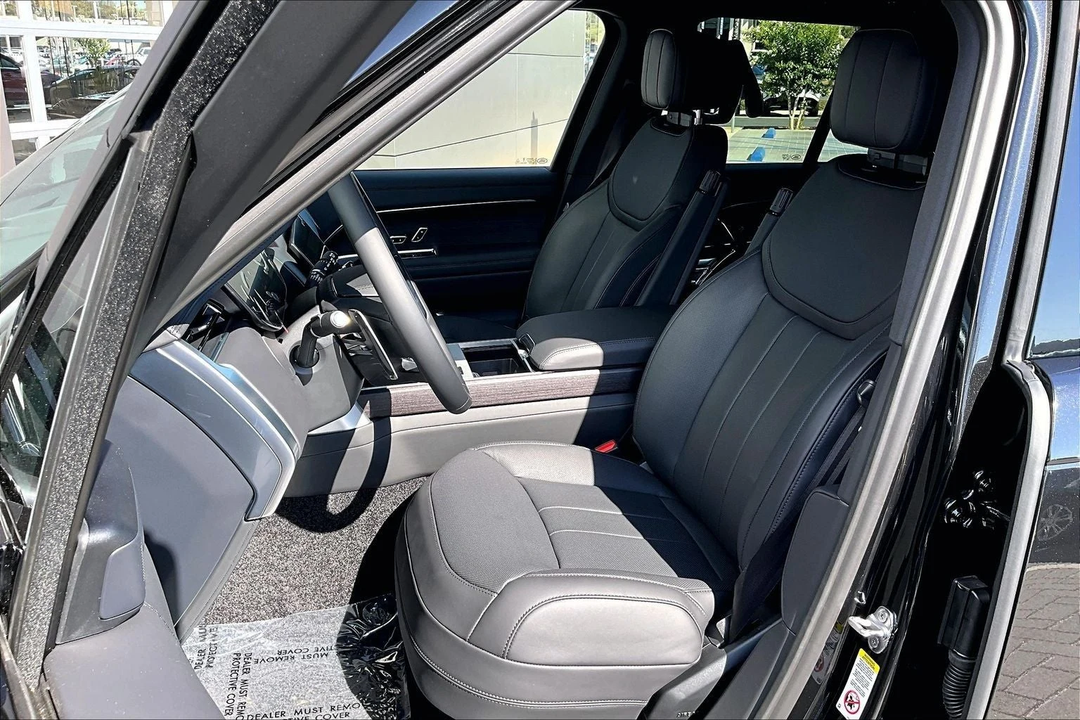 2026 Land Rover Range Rover Plug-In Hybrid SE (L460), 9/14