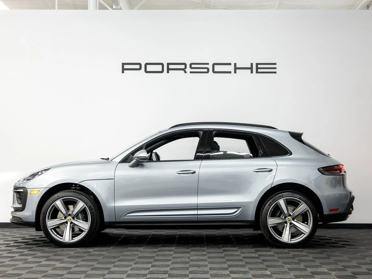 2026 Porsche Macan (95B), 2/20