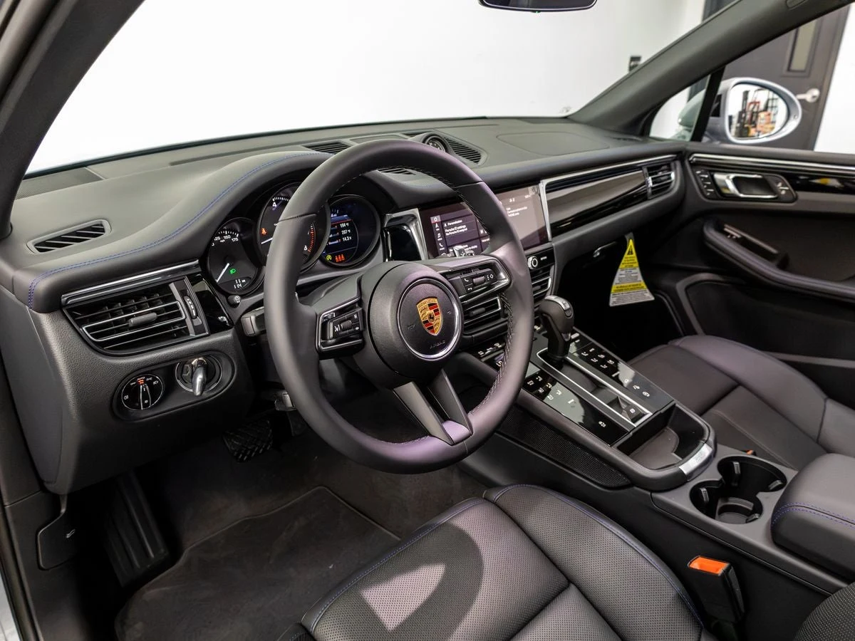 2026 Porsche Macan (95B), 4/20